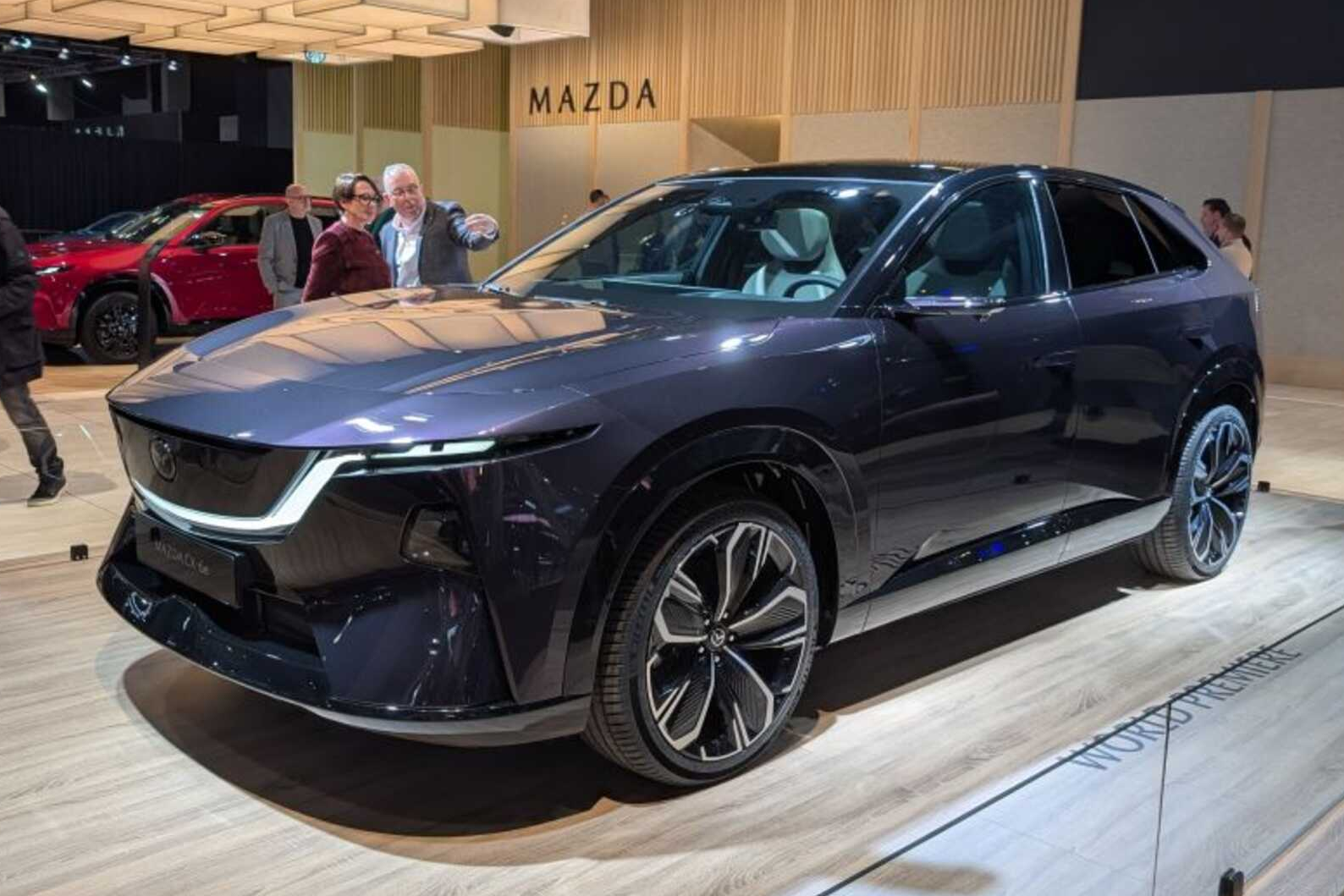 Mazda tang hop tac voi Trung Quoc de phat trien xe dien hinh anh