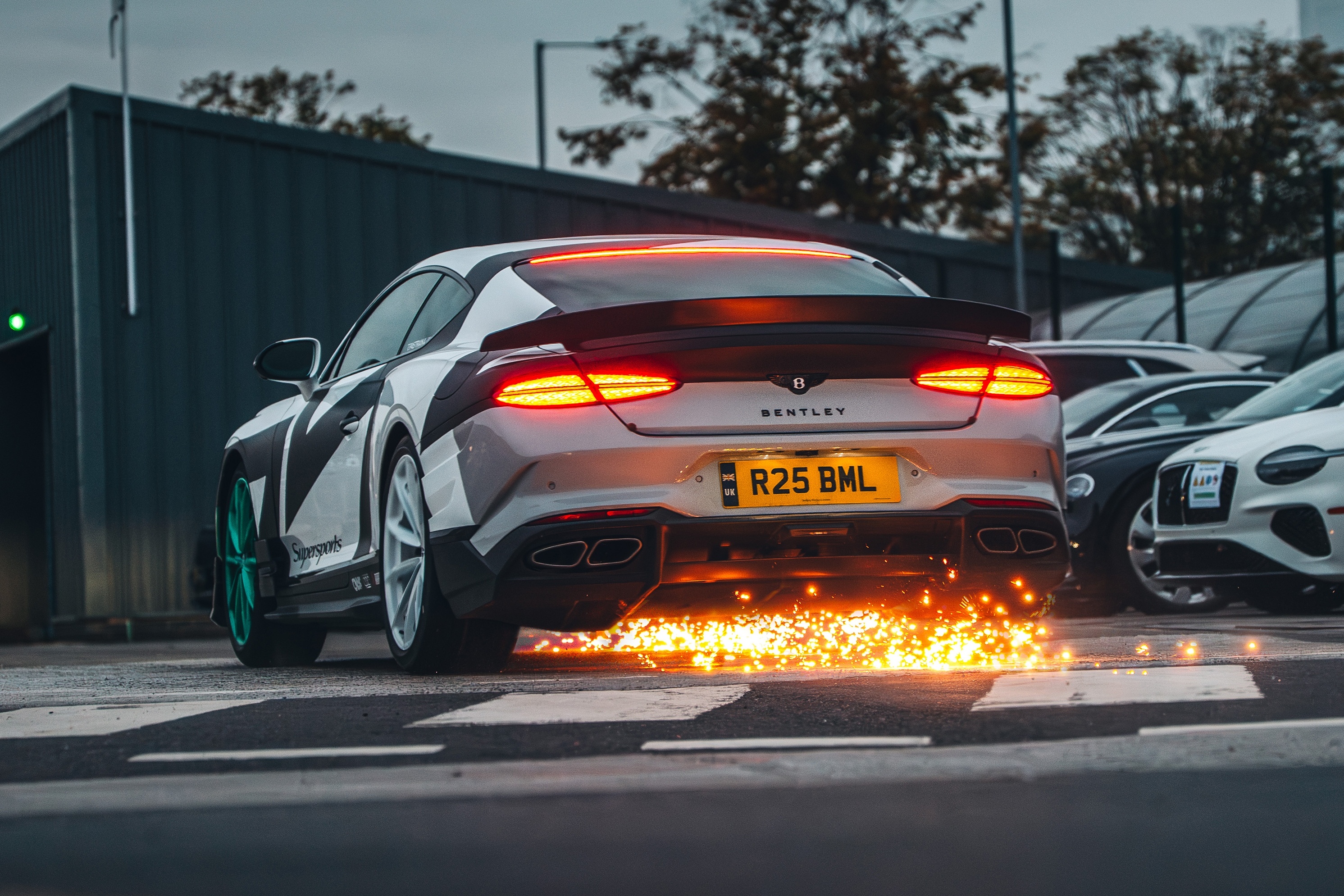 bentley,  supersports,  bentley supersports,  gymkhana,  drift,  Travis Pastrana,  Ken Block anh 3