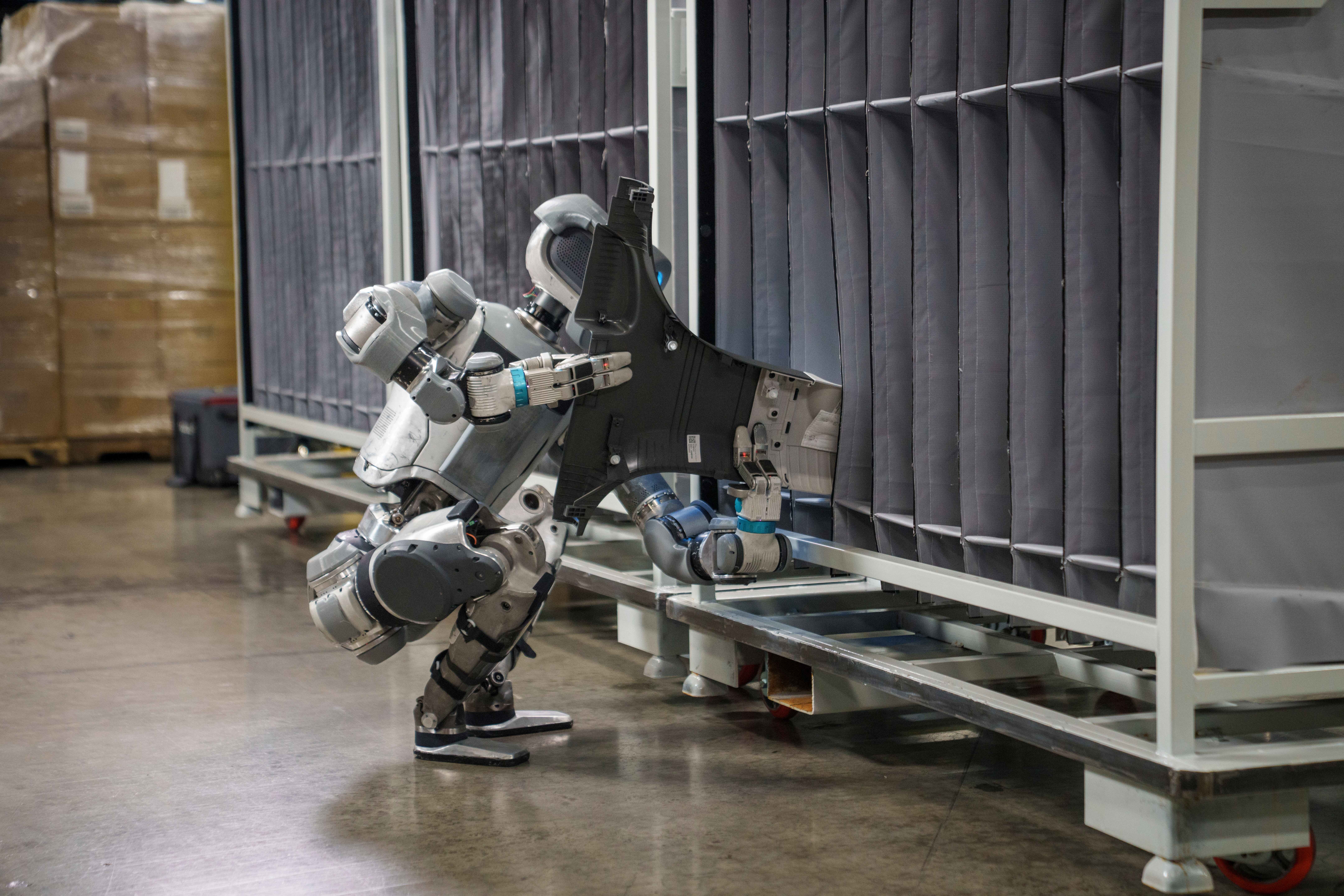 hyundai,  robot,  han quoc,  nhan dang,  robot hinh nguoi,  atlas anh 2