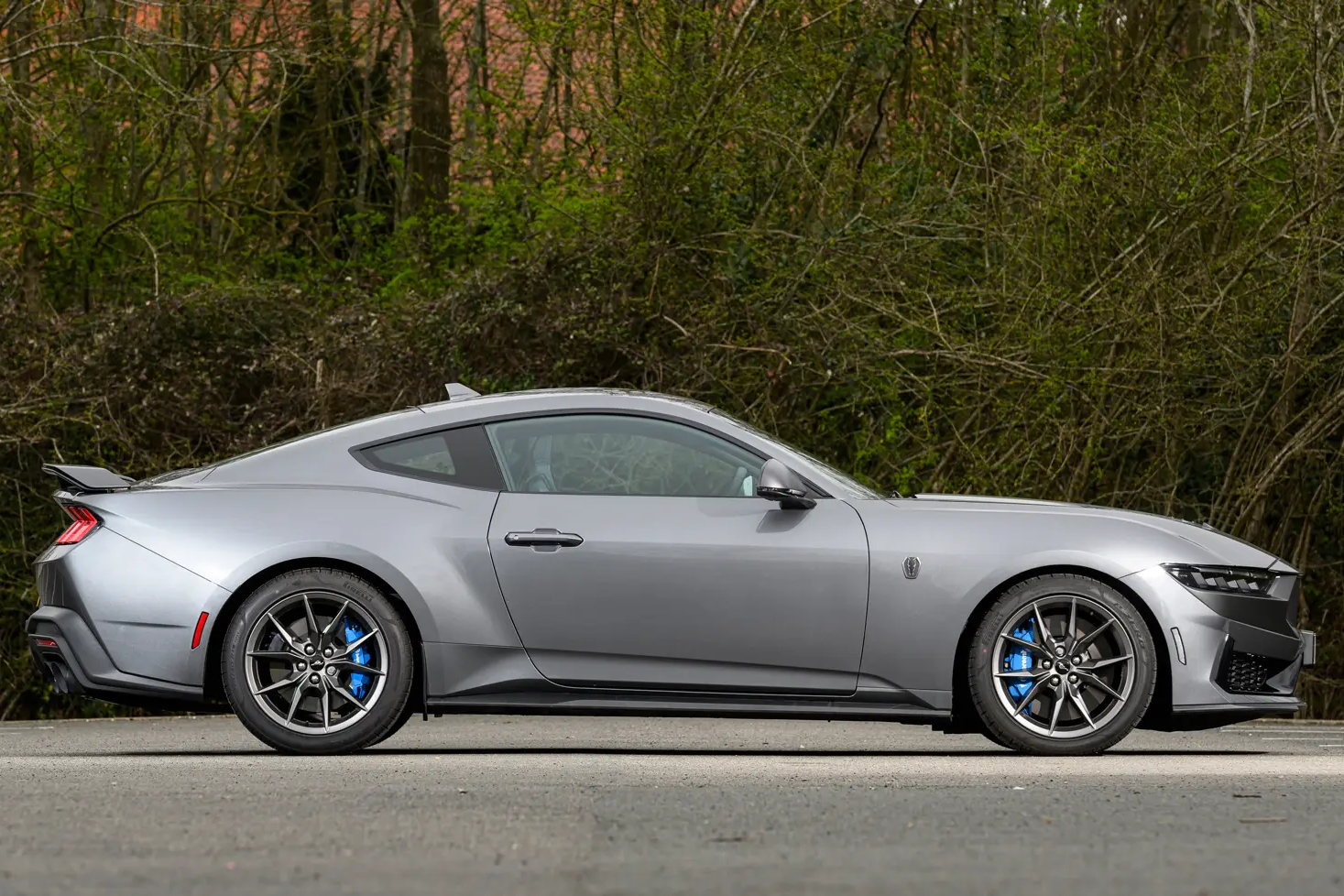 ngua,  xe,  sieu xe,  hypercar,  bugatti,  ferrari,  koenigsegg,  ford mustang,  ford bronco,  porsche,  rolls-royce,  bmw,  mini anh 7