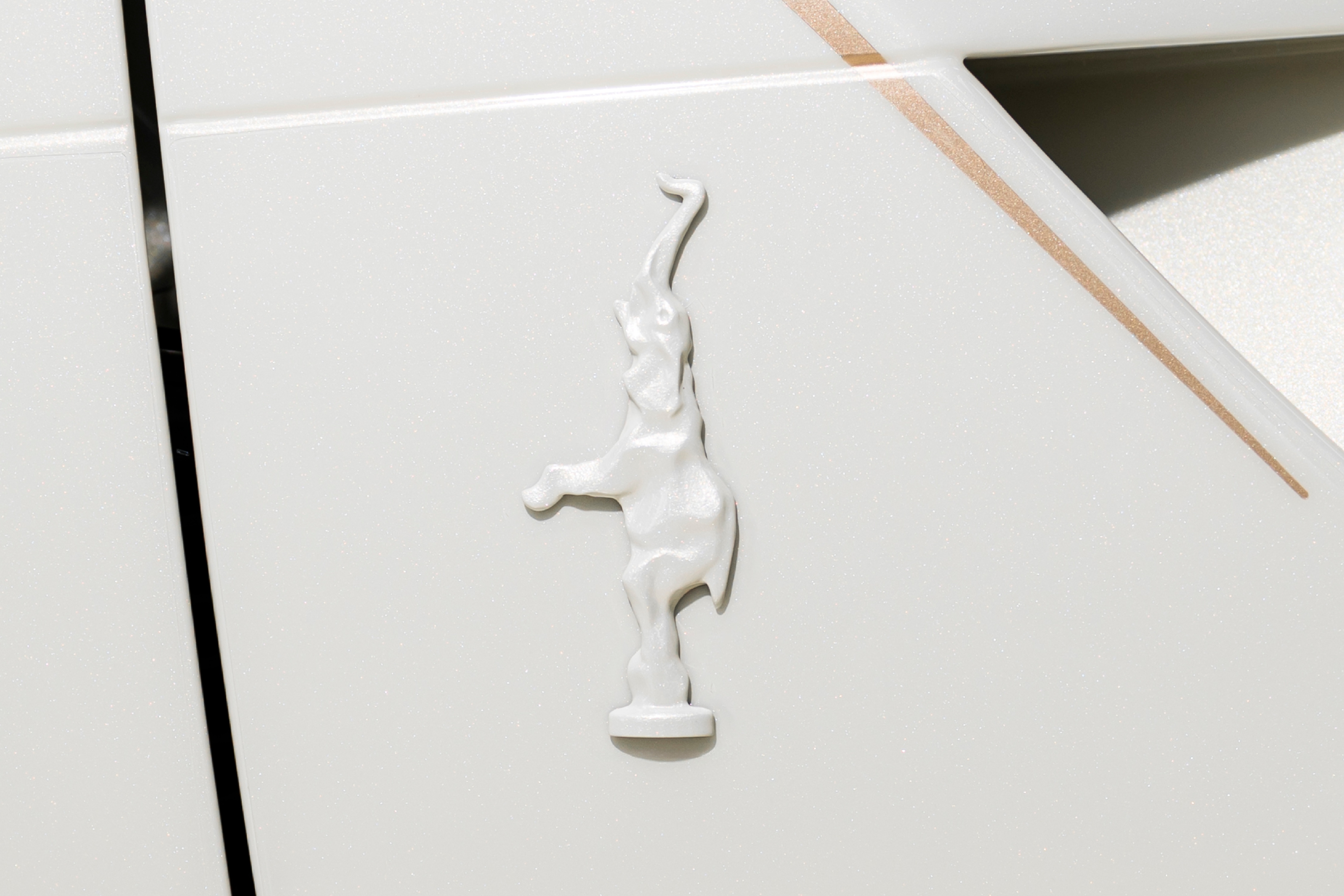 Bugatti,  W16 Mistral,  La Perle Rare,  Bugatti W16 Mistral,  sieu xe,  canada,  hypercar,  dai gia anh 5