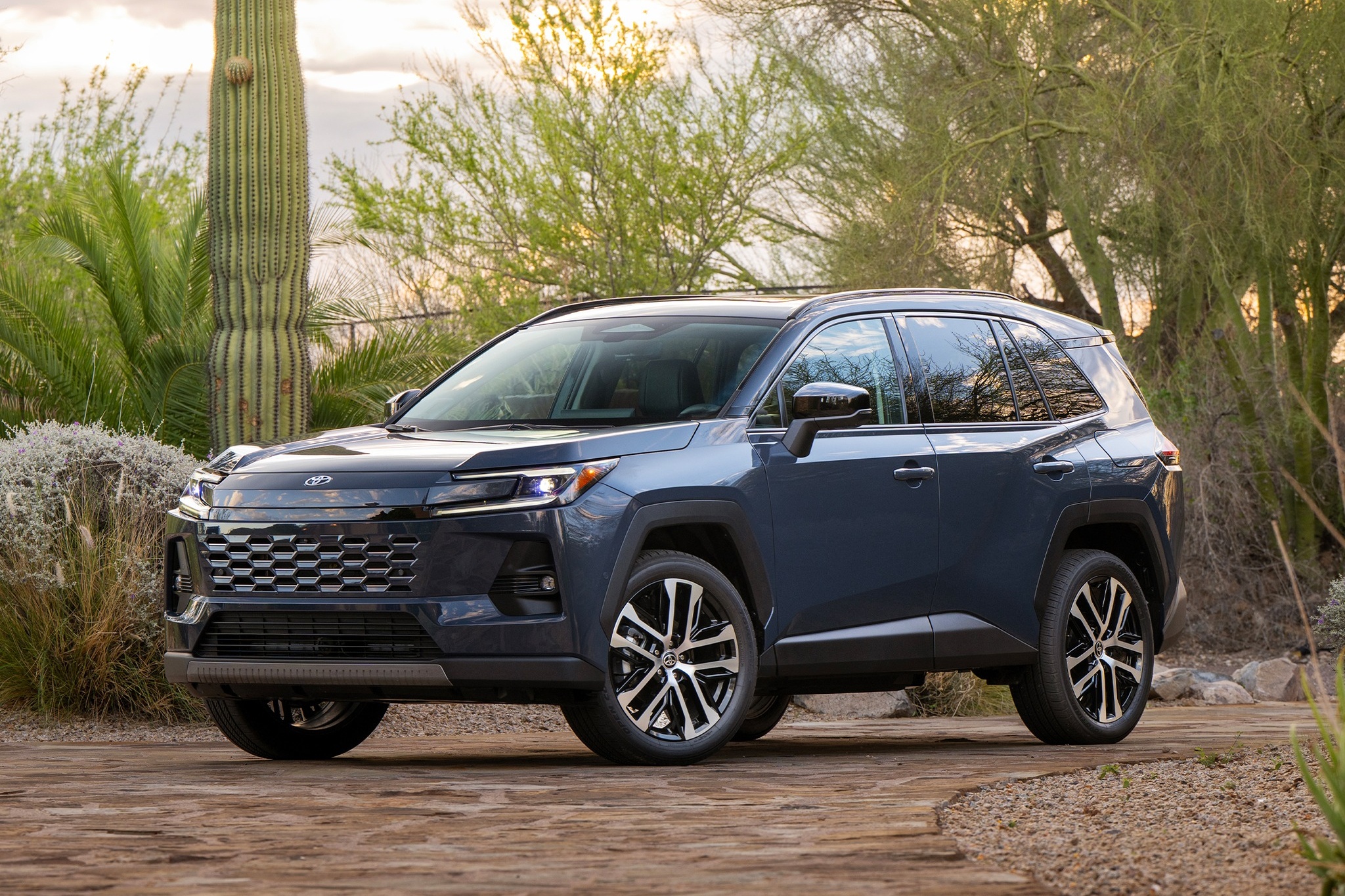 toyota,  doanh so,  my,  chau au,  trung quoc anh 3