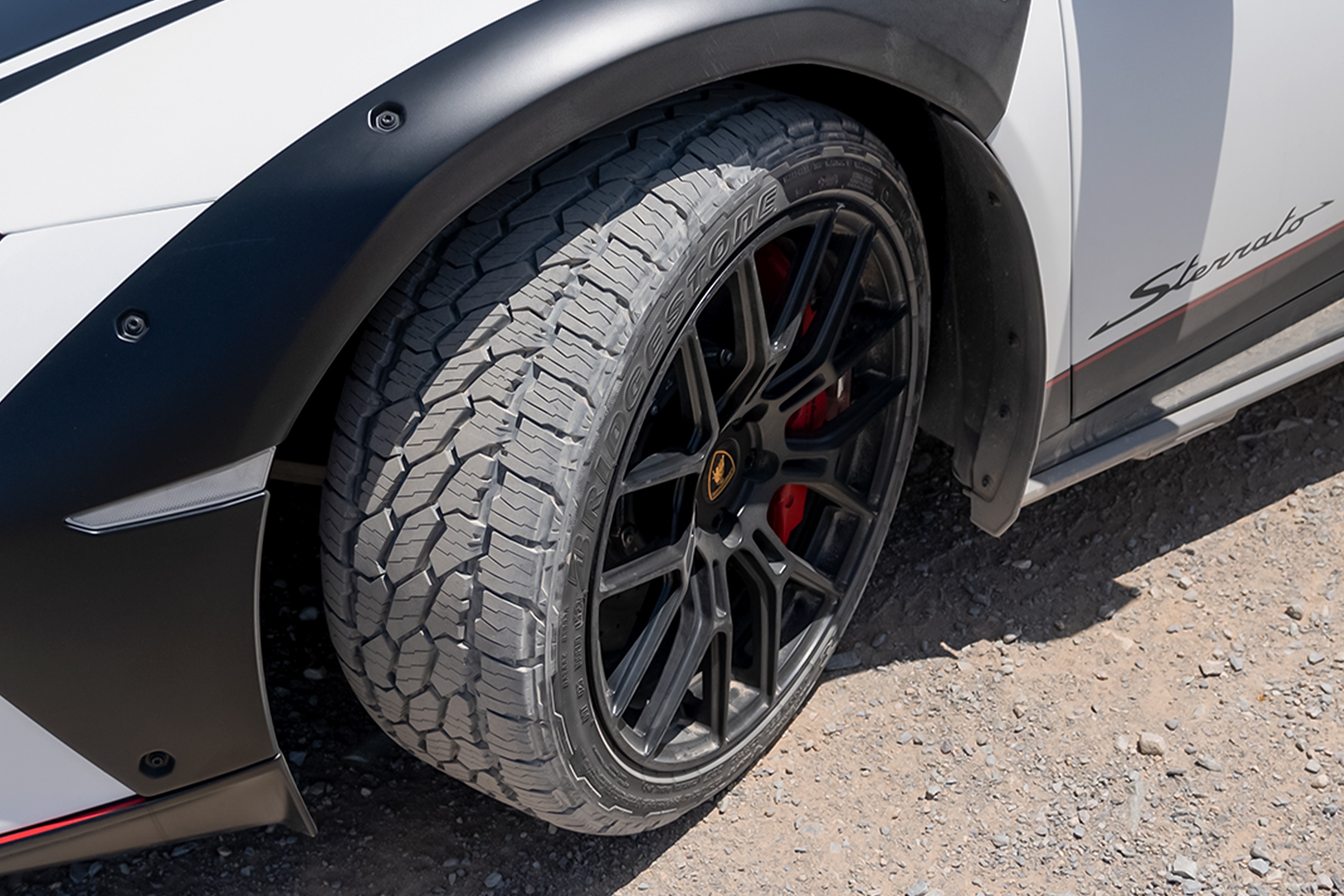 lamborghini,  huracan,  off-road,  sieu xe,  lamborghini huracan,  sterrato,  viet da,  porsche,  porsche 911 dakar,  911 dakar anh 3