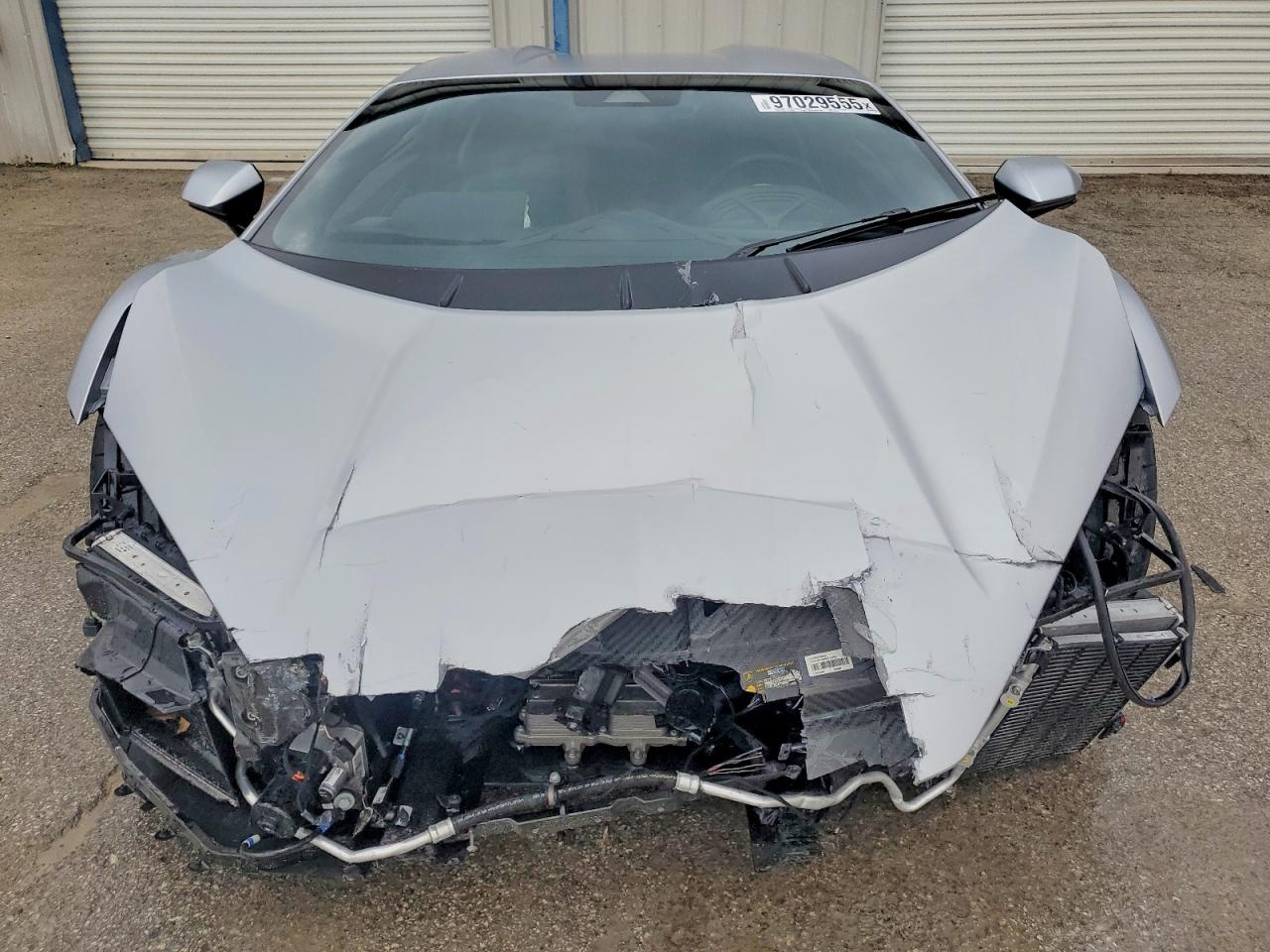 lamborghini,  revuelto,  lamborghini revuelto,  sieu xe,  tai nan,  dau gia anh 3