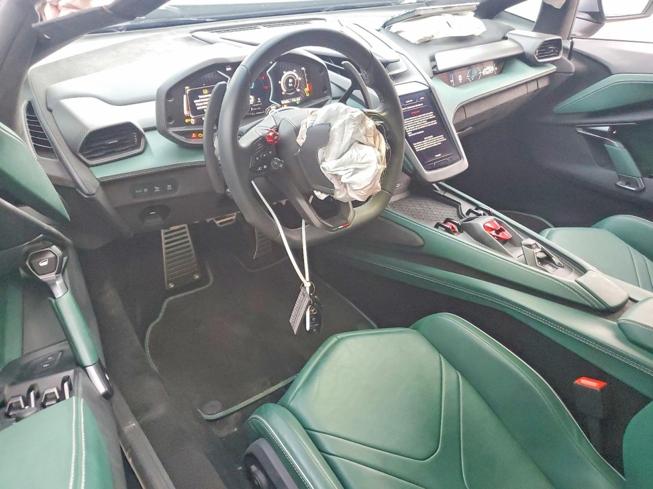 lamborghini,  revuelto,  lamborghini revuelto,  sieu xe,  tai nan,  dau gia anh 5