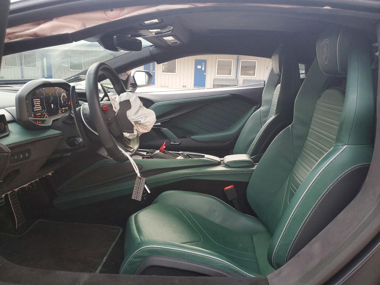 lamborghini,  revuelto,  lamborghini revuelto,  sieu xe,  tai nan,  dau gia anh 6