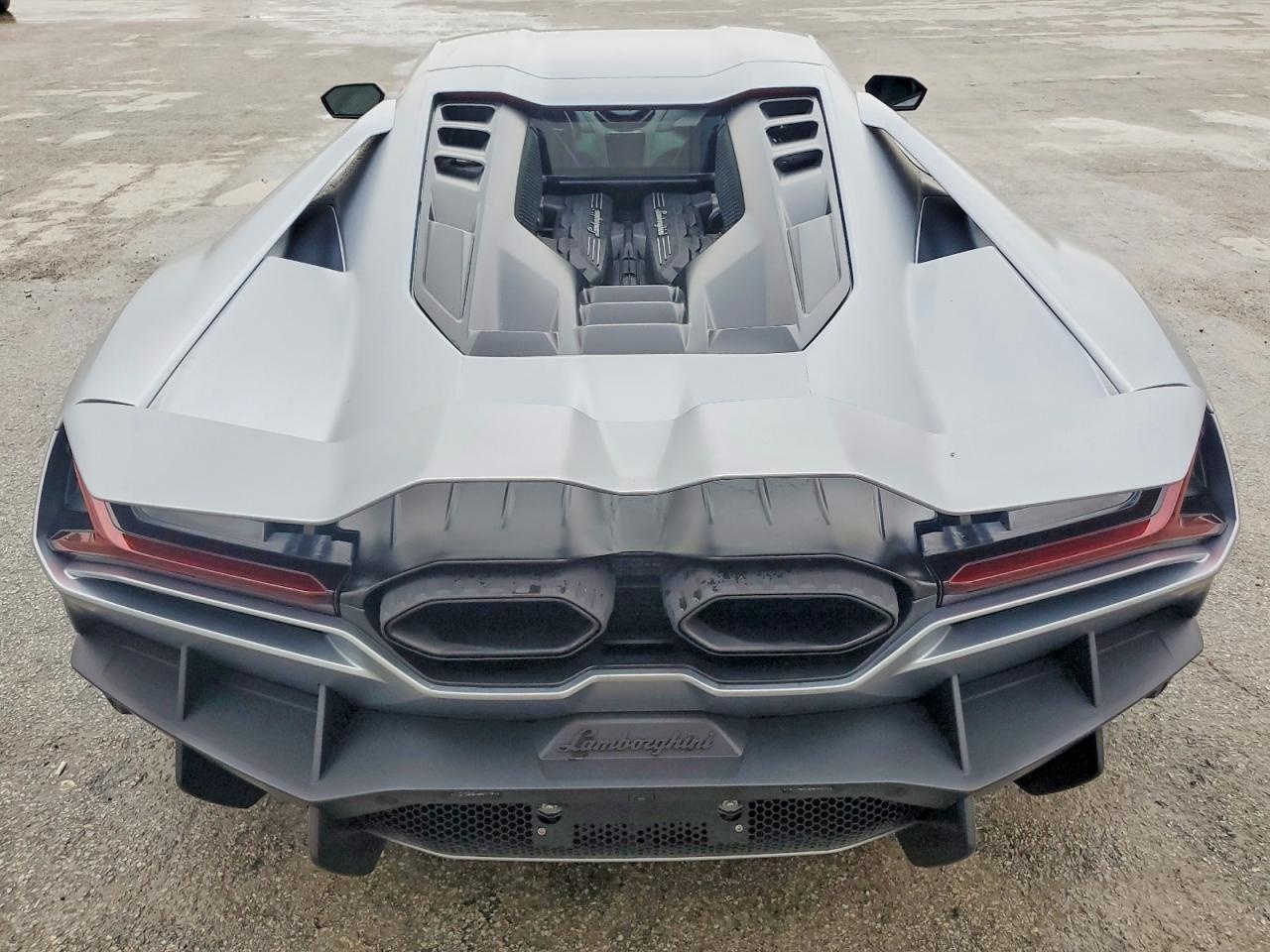 lamborghini,  revuelto,  lamborghini revuelto,  sieu xe,  tai nan,  dau gia anh 4