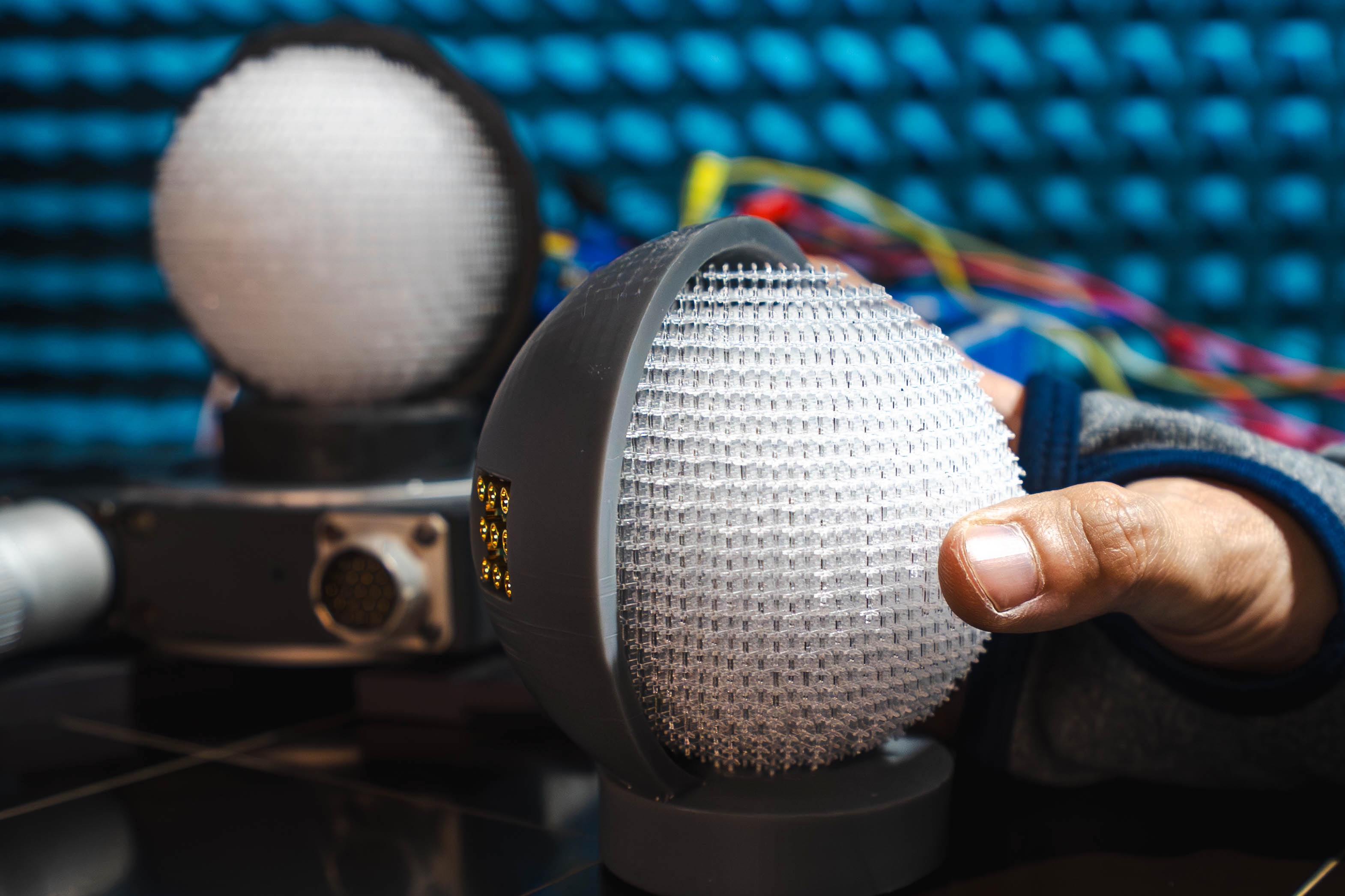 eyedar,  xe tu hanh,  xe tu lai,  my,  cam bien,  Kun Woo Cho,  tesla,  waymo,  zoox,  mercedes,  amazon anh 2