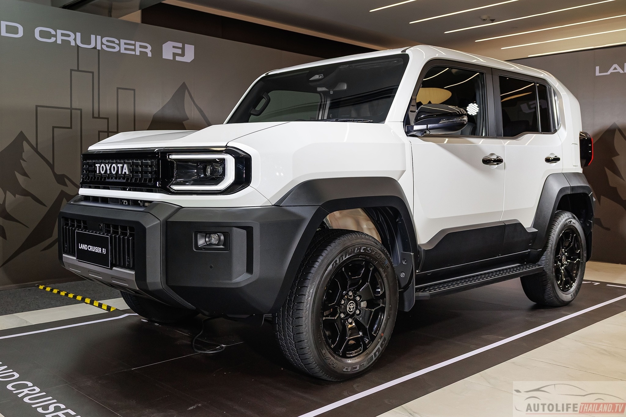 toyota,  land cruiser,  land cruiser fj,  thai lan,  toyota land cruiser fj,  suv,  land cruiser fj legendary,  land cruiser 70 anh 15