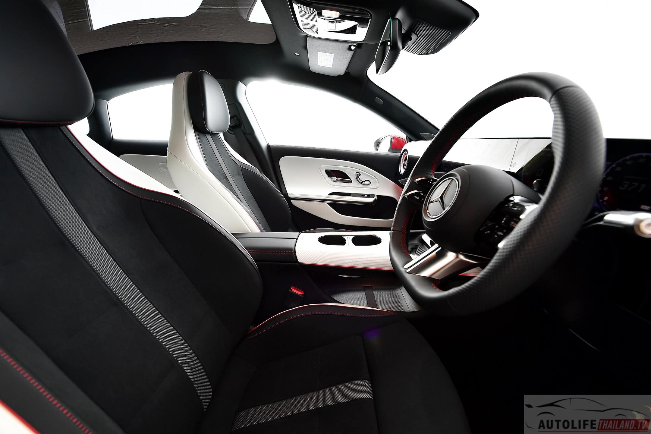 mercedes,  mercedes-benz,  cla,  cla 250+,  eq,  cla 250,  xe dien,  ev,  thai lan anh 11