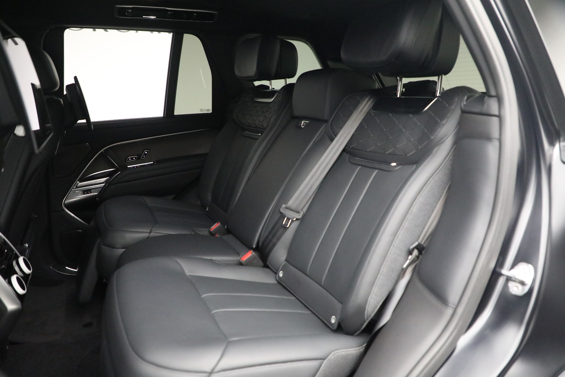 tiger woods,  range rover,  range rover sv,  tai nan,  golf,  tay golf,  intrepid,  range rover sv intrepid,  suv anh 12