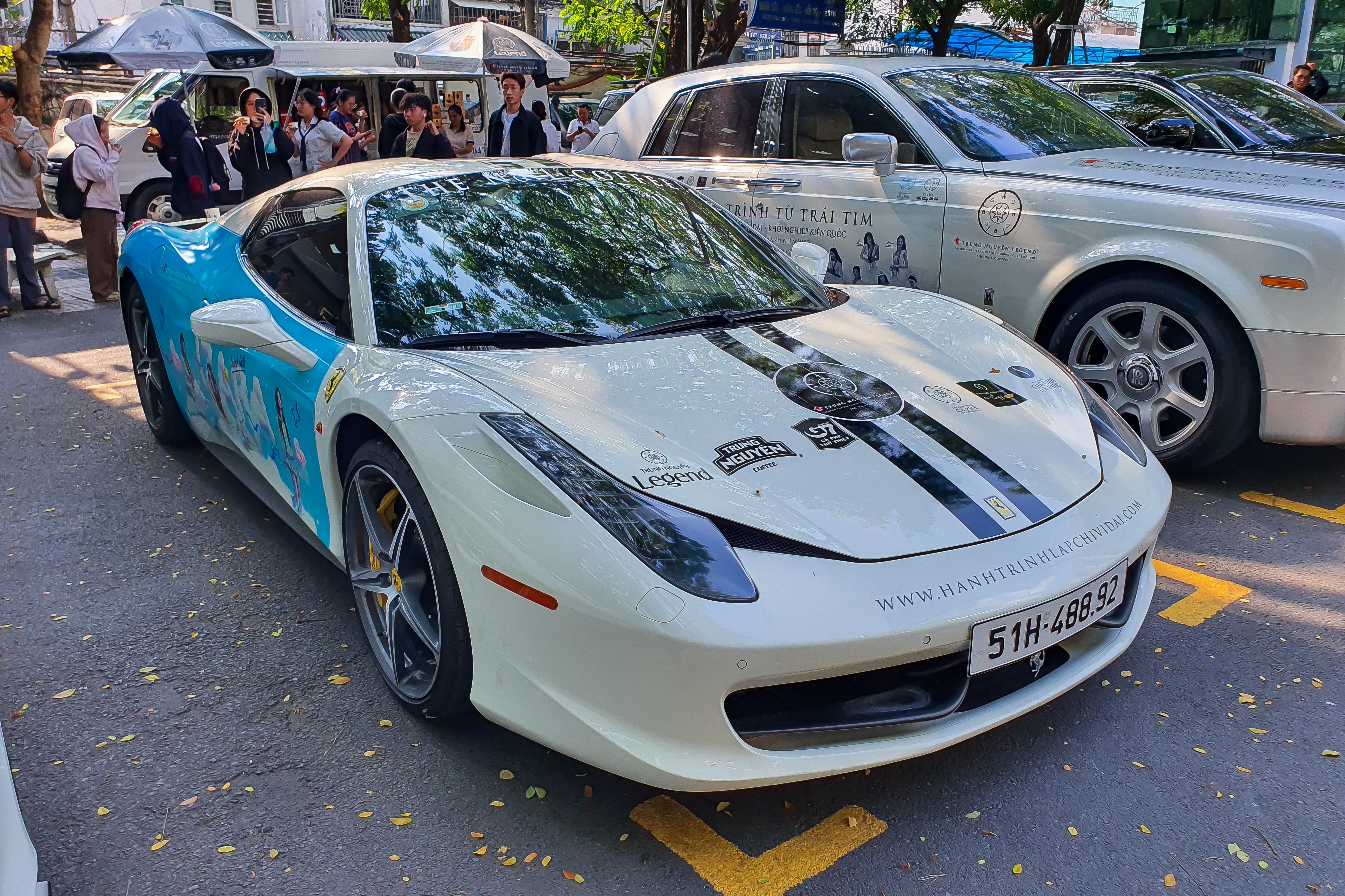 sieu xe,  ferrari,  rolls-royce,  trung nguyen,  phantom,  458 spider,  f8 spider,  range rover anh 4