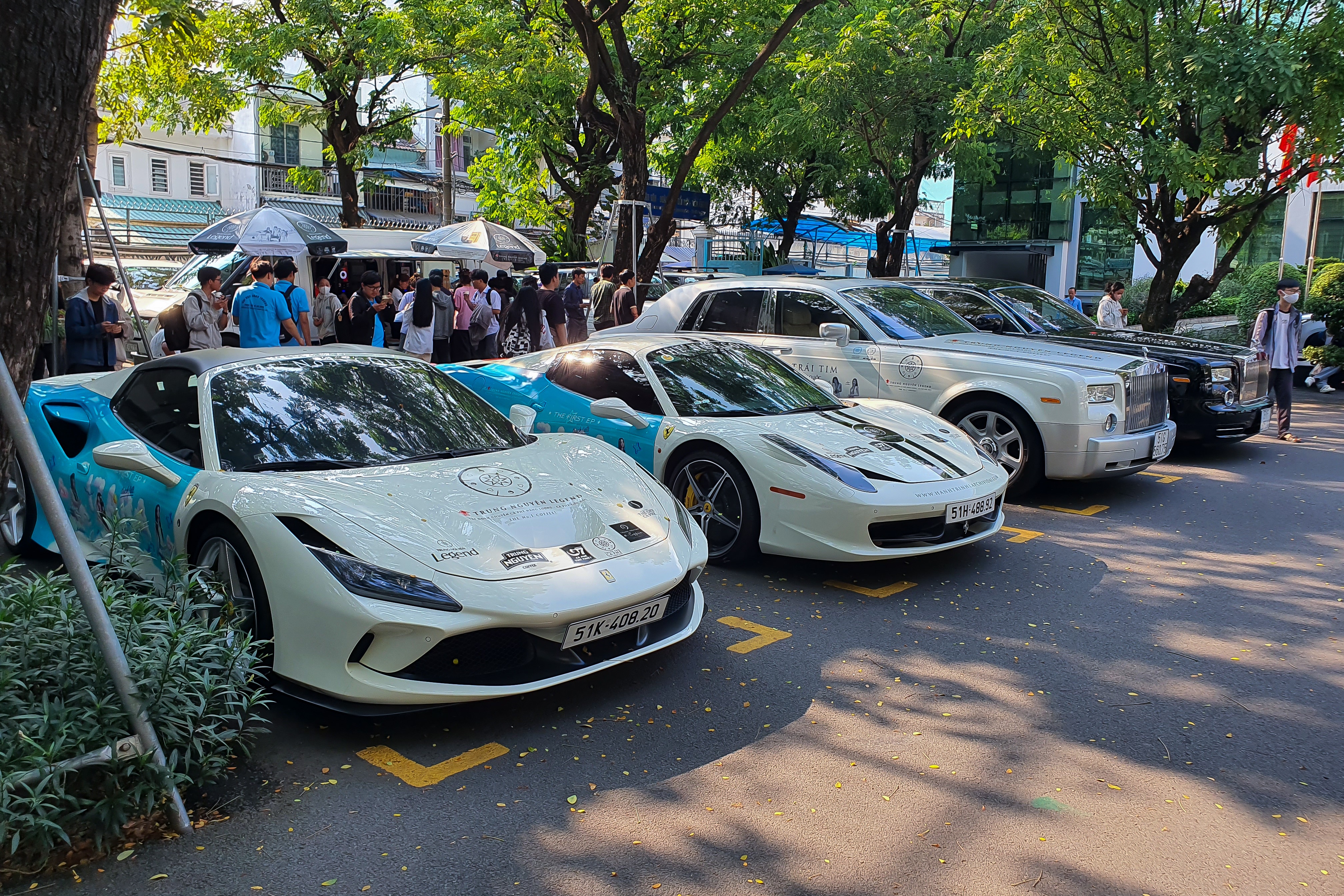 sieu xe,  ferrari,  rolls-royce,  trung nguyen,  phantom,  458 spider,  f8 spider,  range rover anh 12