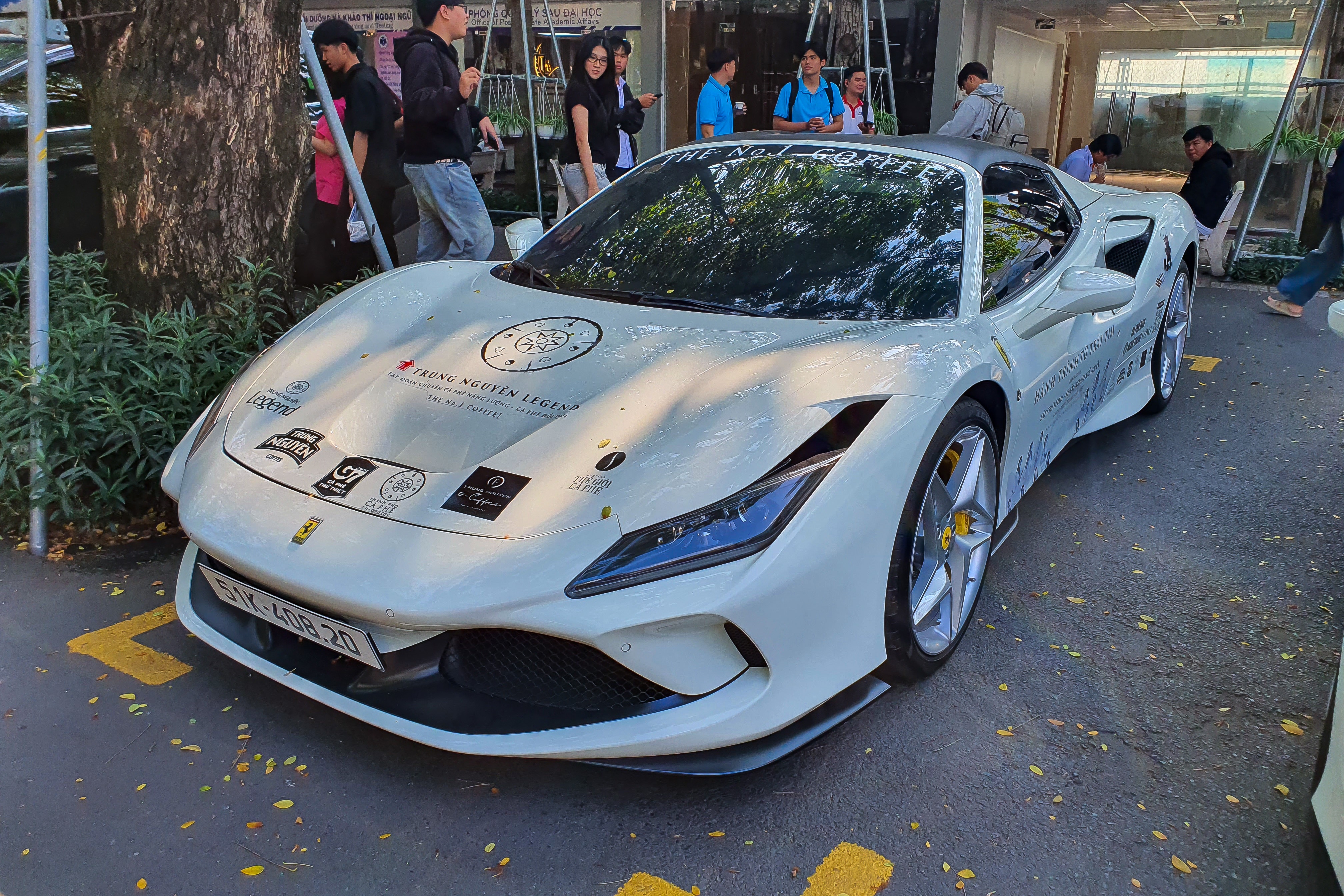 sieu xe,  ferrari,  rolls-royce,  trung nguyen,  phantom,  458 spider,  f8 spider,  range rover anh 6