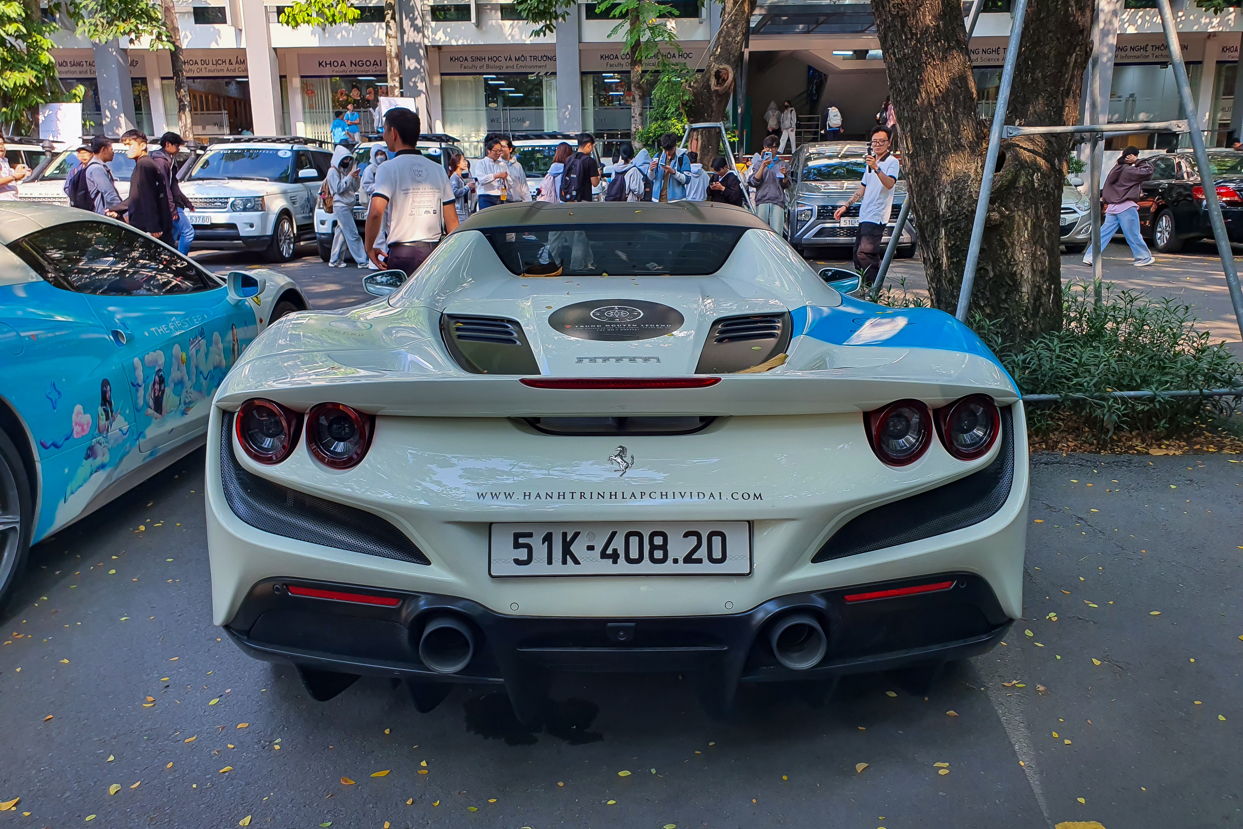 sieu xe,  ferrari,  rolls-royce,  trung nguyen,  phantom,  458 spider,  f8 spider,  range rover anh 7