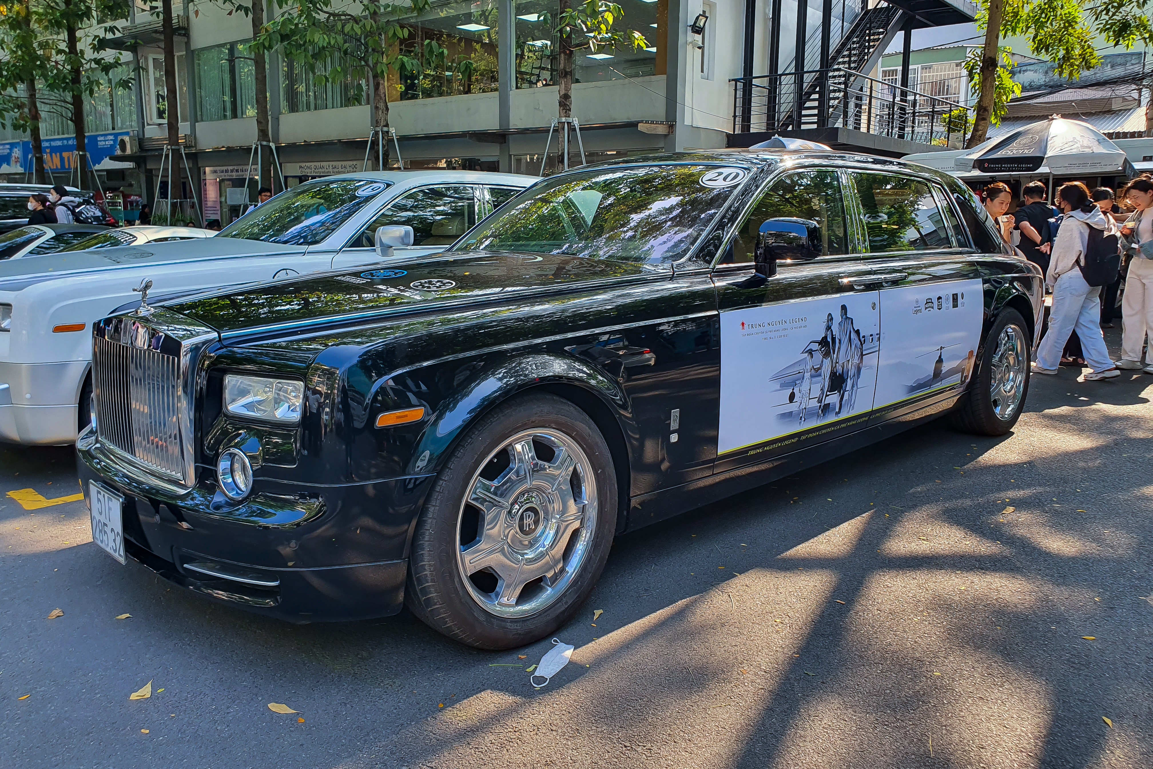 sieu xe,  ferrari,  rolls-royce,  trung nguyen,  phantom,  458 spider,  f8 spider,  range rover anh 10