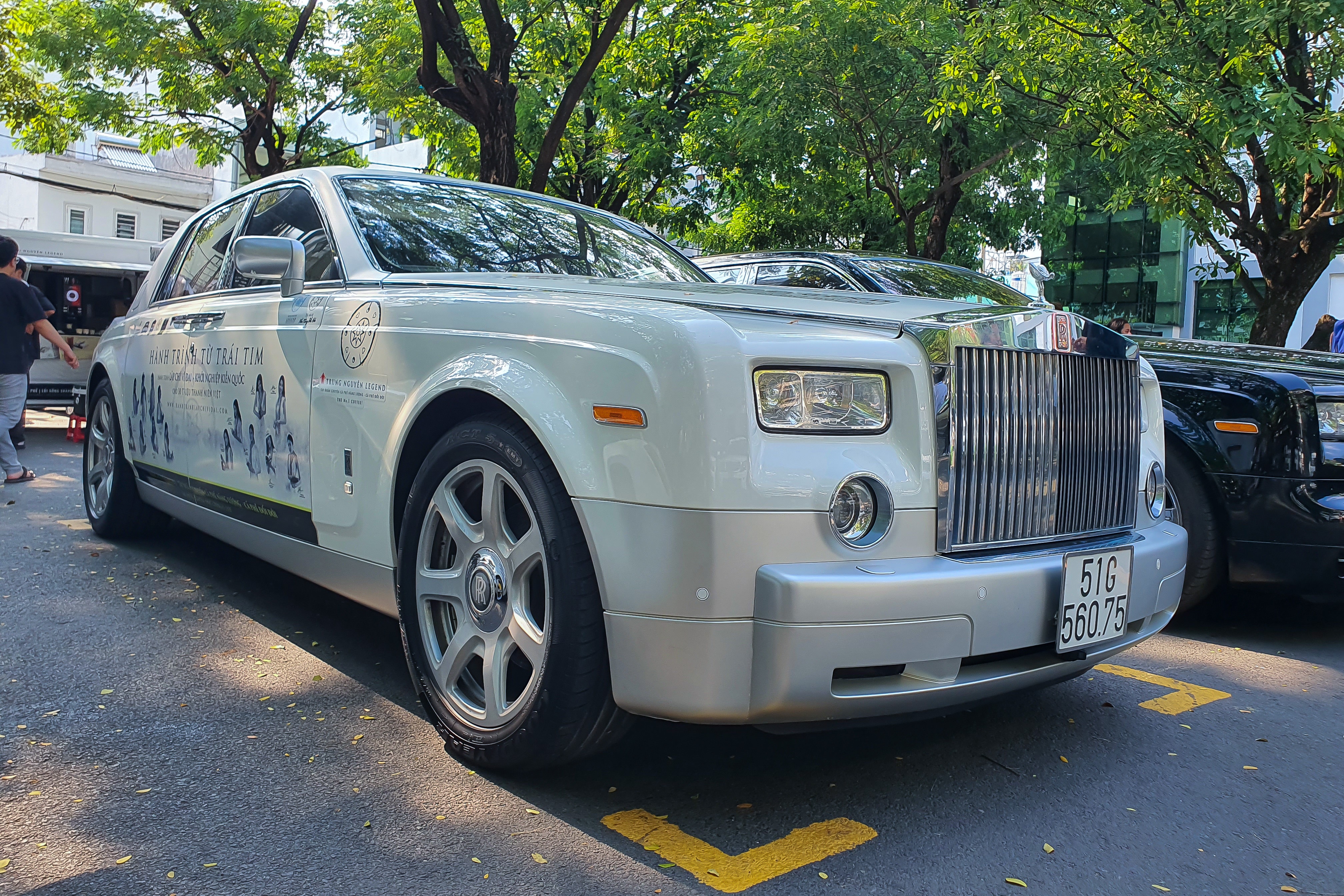 sieu xe,  ferrari,  rolls-royce,  trung nguyen,  phantom,  458 spider,  f8 spider,  range rover anh 9