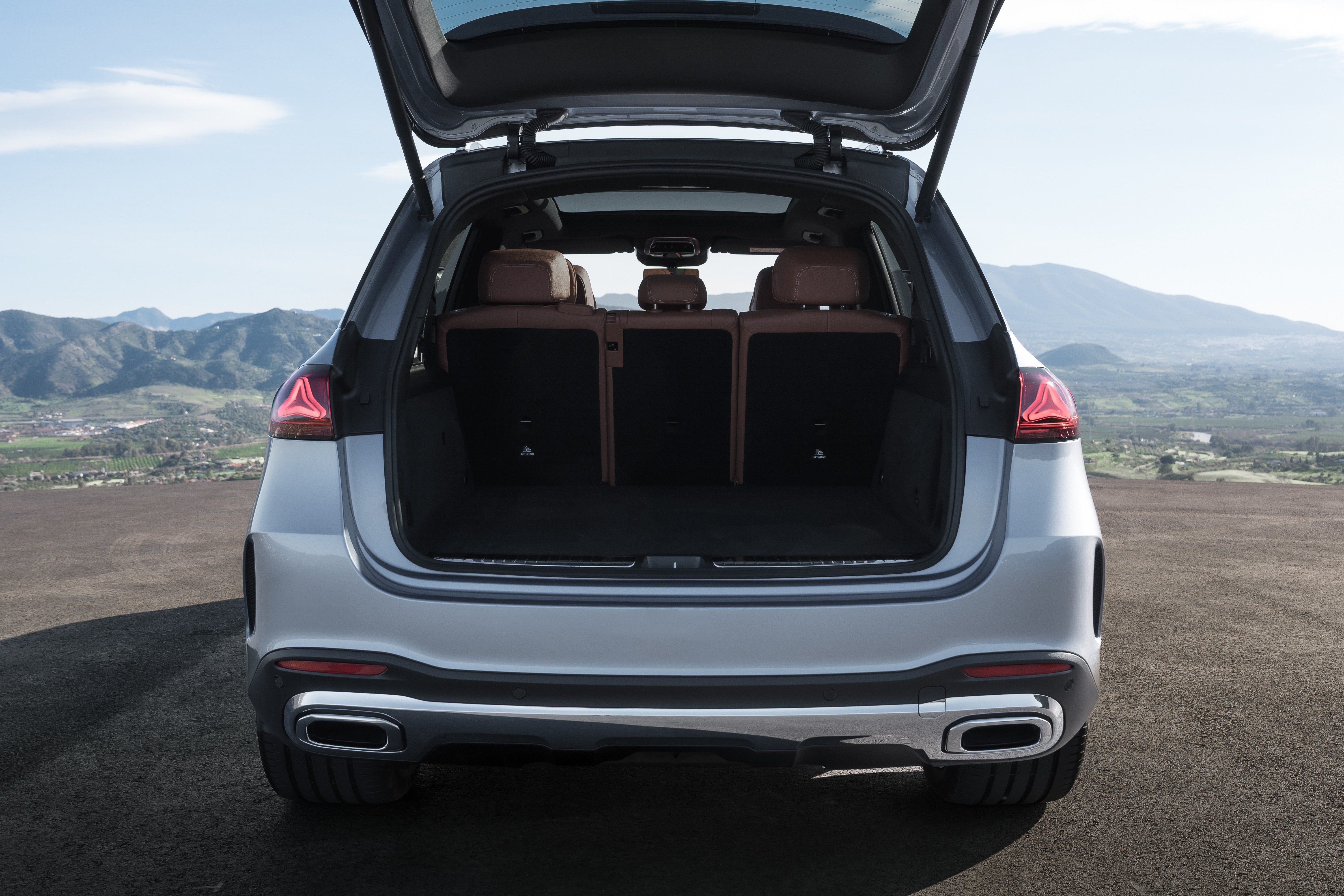 mercedes,  mercedes-benz,  gle,  mercedes-benz gle,  facelift,  suv,  duc,  bmw,  bmw x5,  range rover,  range rover sport,  porsche,  cayenne,  porsche cayenne anh 14