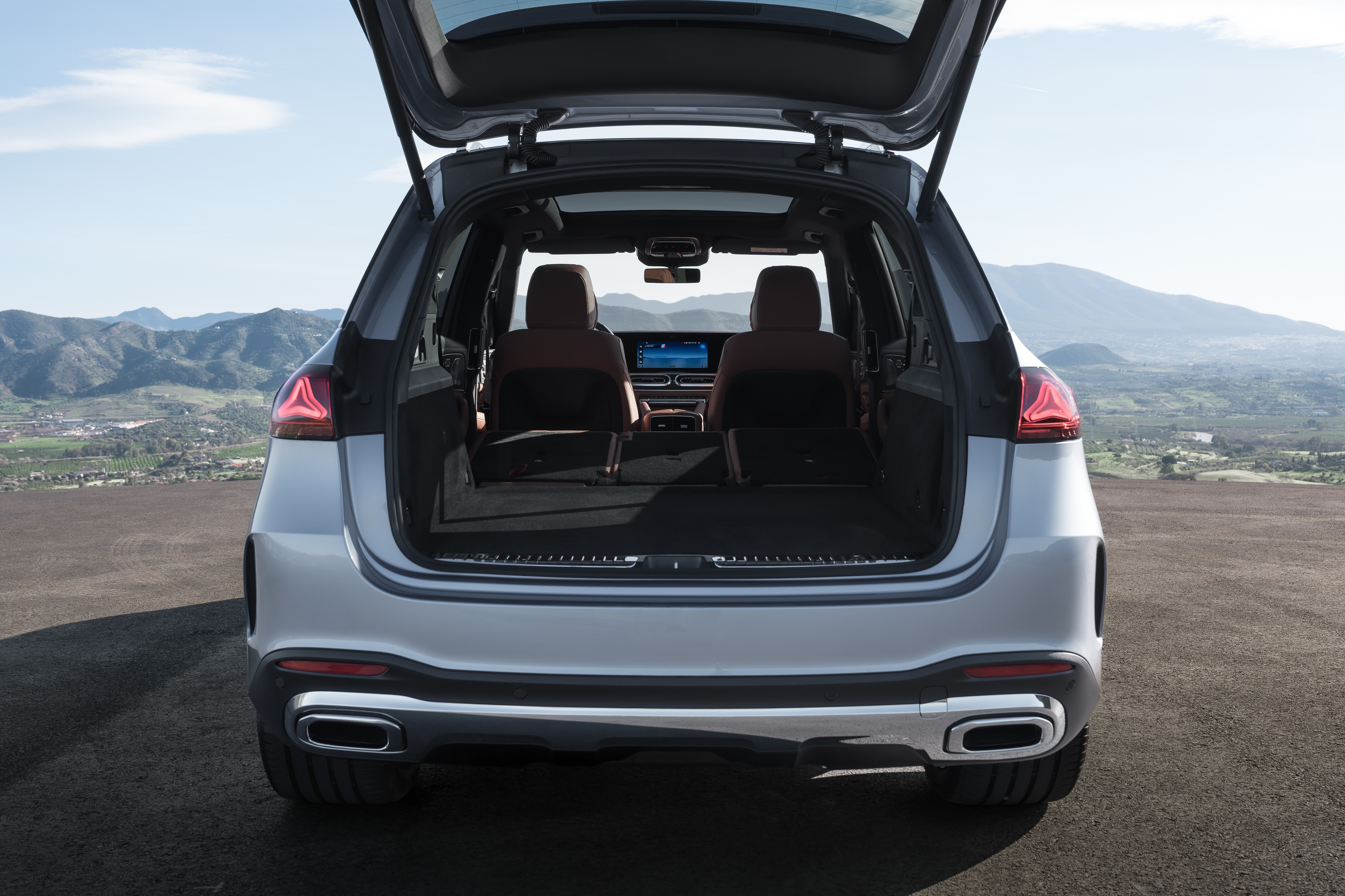 mercedes,  mercedes-benz,  gle,  mercedes-benz gle,  facelift,  suv,  duc,  bmw,  bmw x5,  range rover,  range rover sport,  porsche,  cayenne,  porsche cayenne anh 15