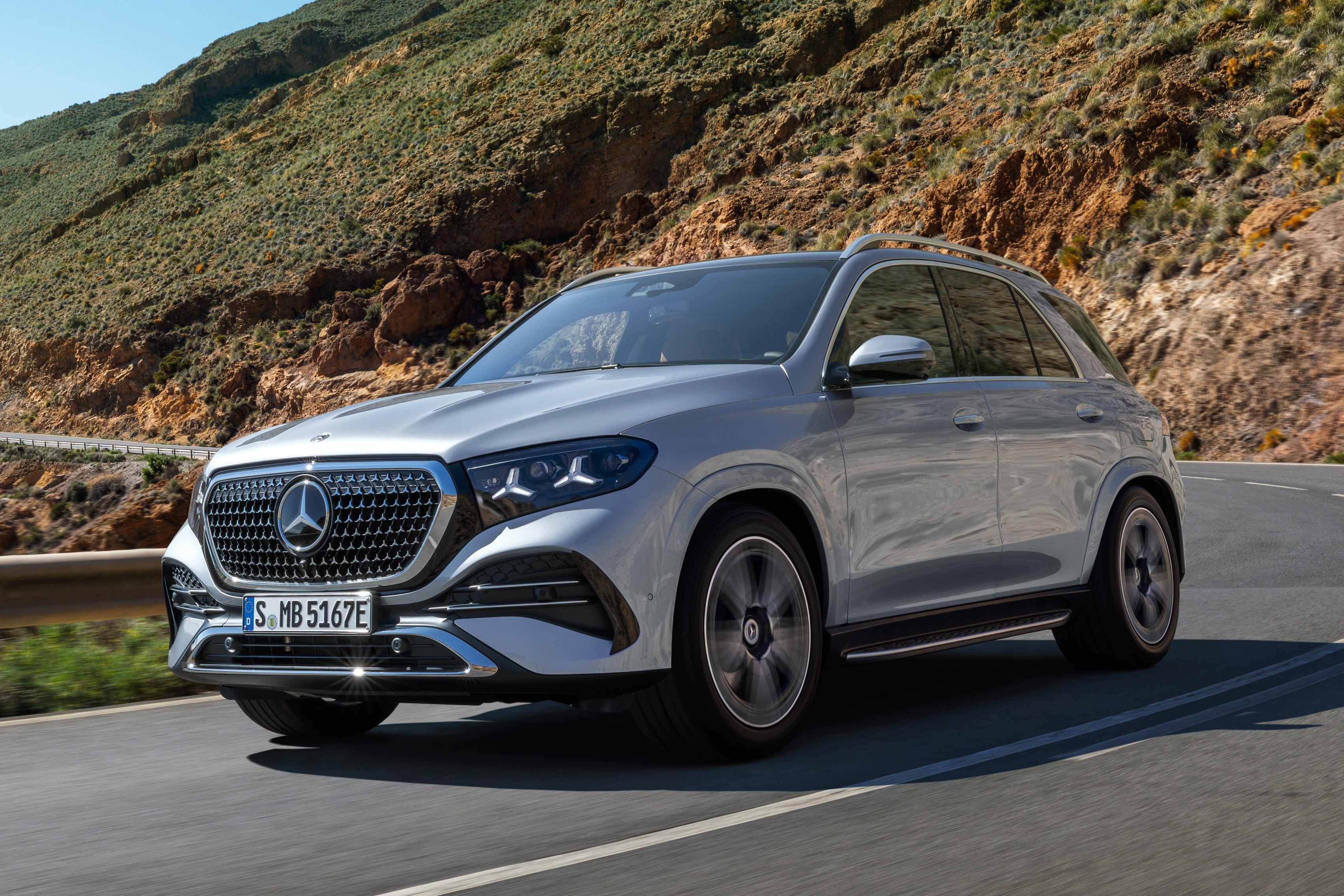 mercedes,  mercedes-benz,  gle,  mercedes-benz gle,  facelift,  suv,  duc,  bmw,  bmw x5,  range rover,  range rover sport,  porsche,  cayenne,  porsche cayenne anh 16