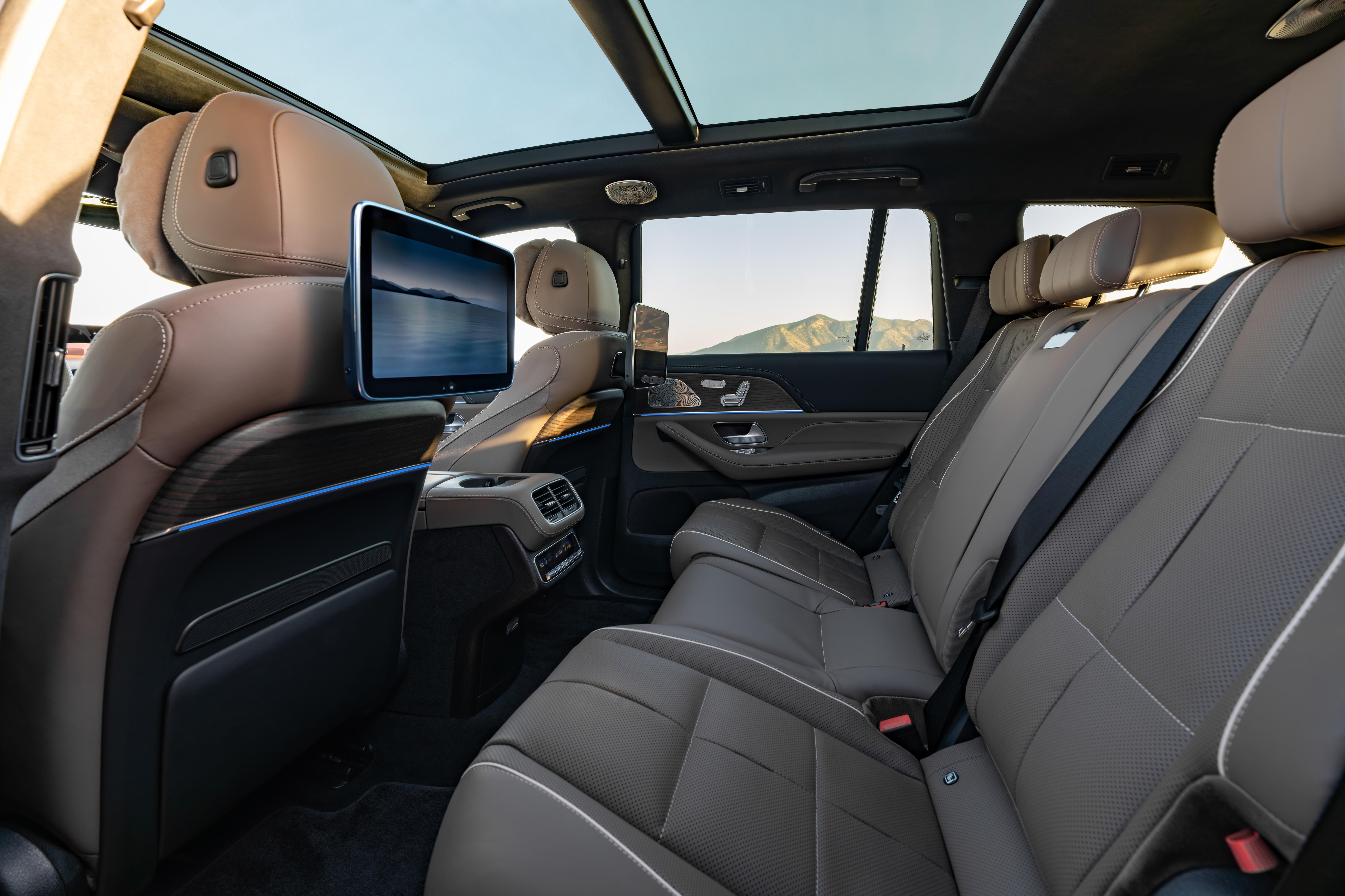 mercedes,  gls,  mercedes-benz,  gls,  mercedes-benz gls,  gle,  suv,  bmw,  bmw x7,  lexus,  lexus lx,  range rover anh 13