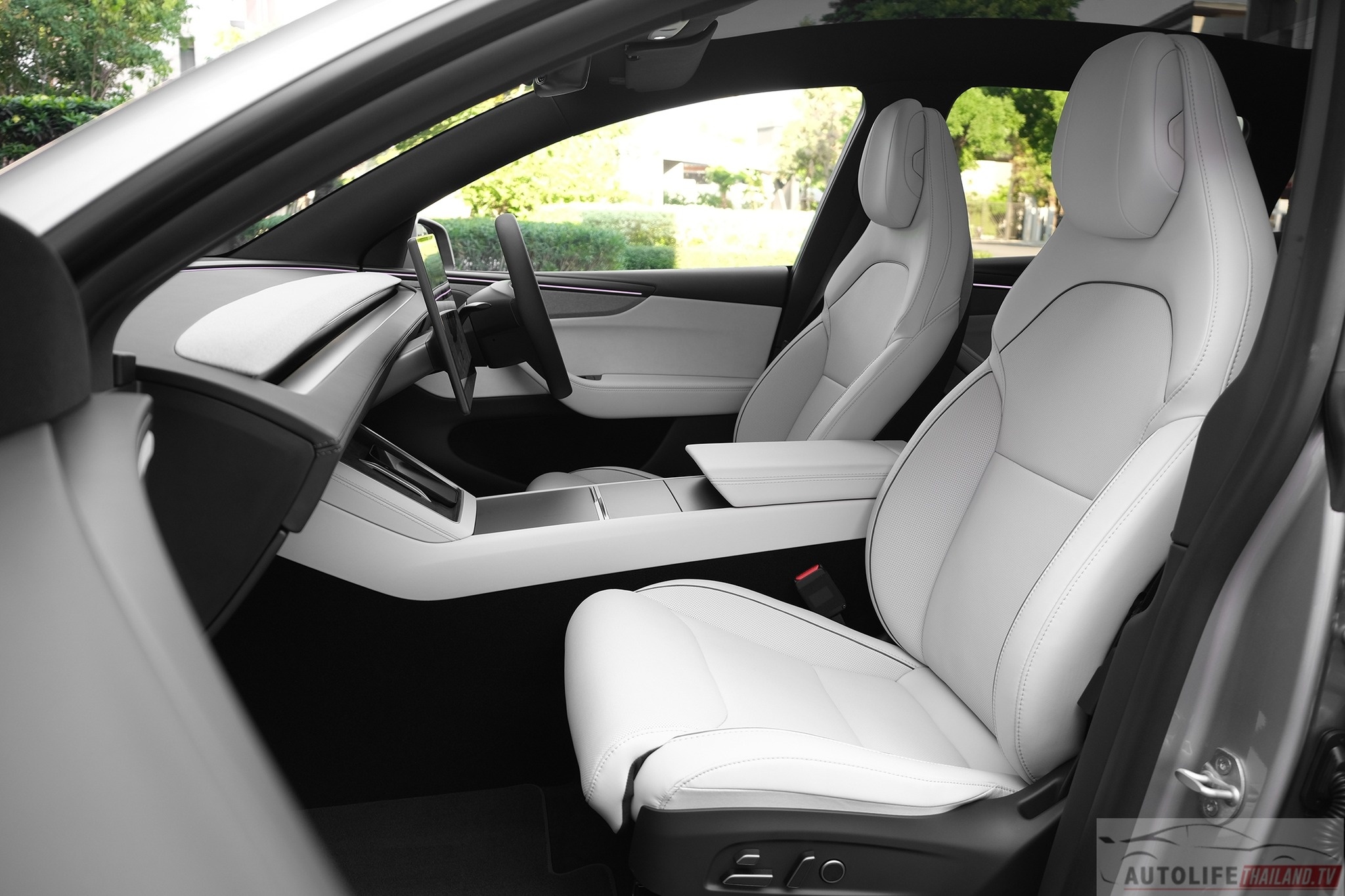 tesla,  tesla model y,  tesla model y l,  model y,  model y l,  thai lan,  xe dien,  ev,  trung quoc,  bims anh 8