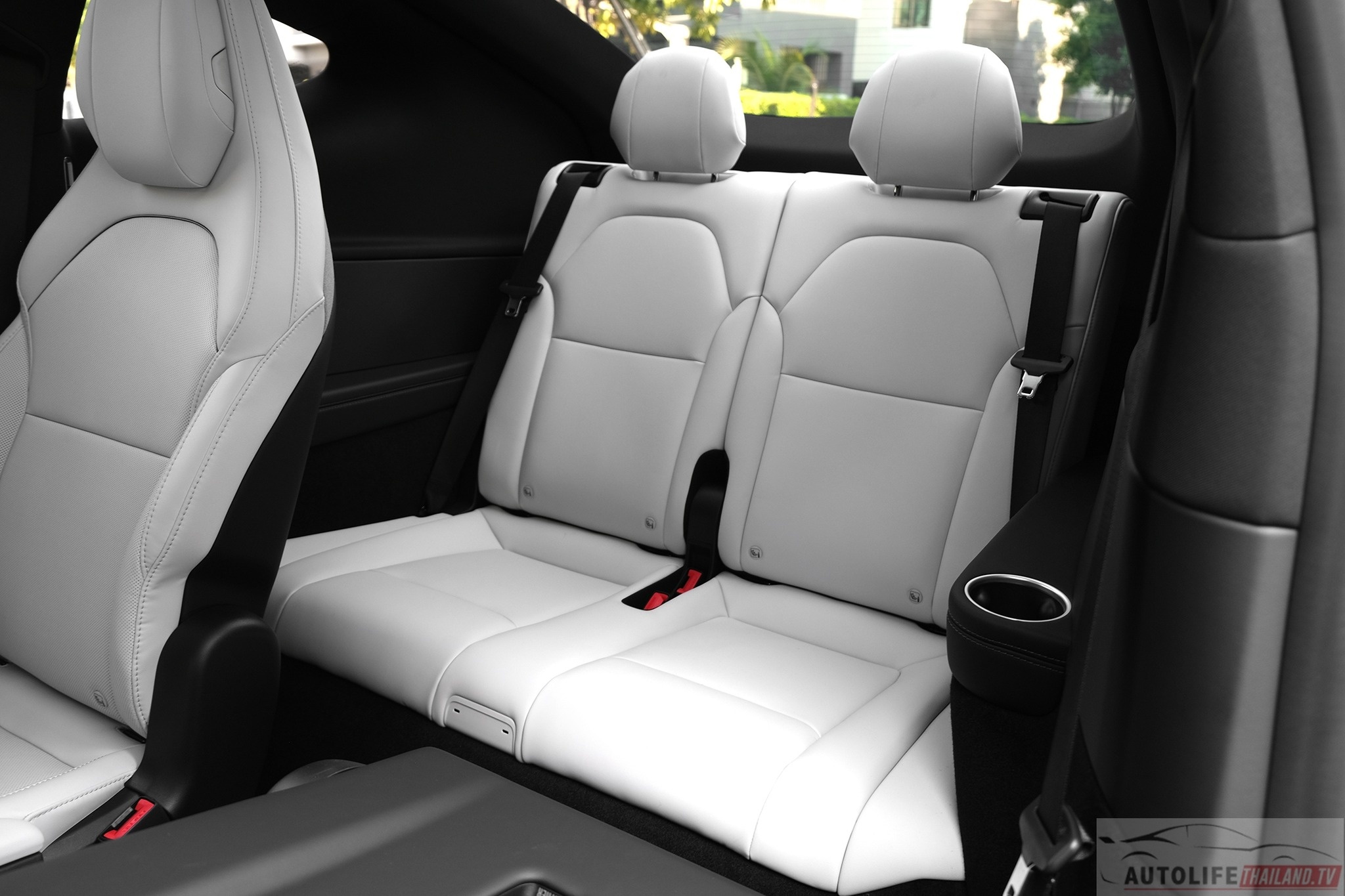 tesla,  tesla model y,  tesla model y l,  model y,  model y l,  thai lan,  xe dien,  ev,  trung quoc,  bims anh 13