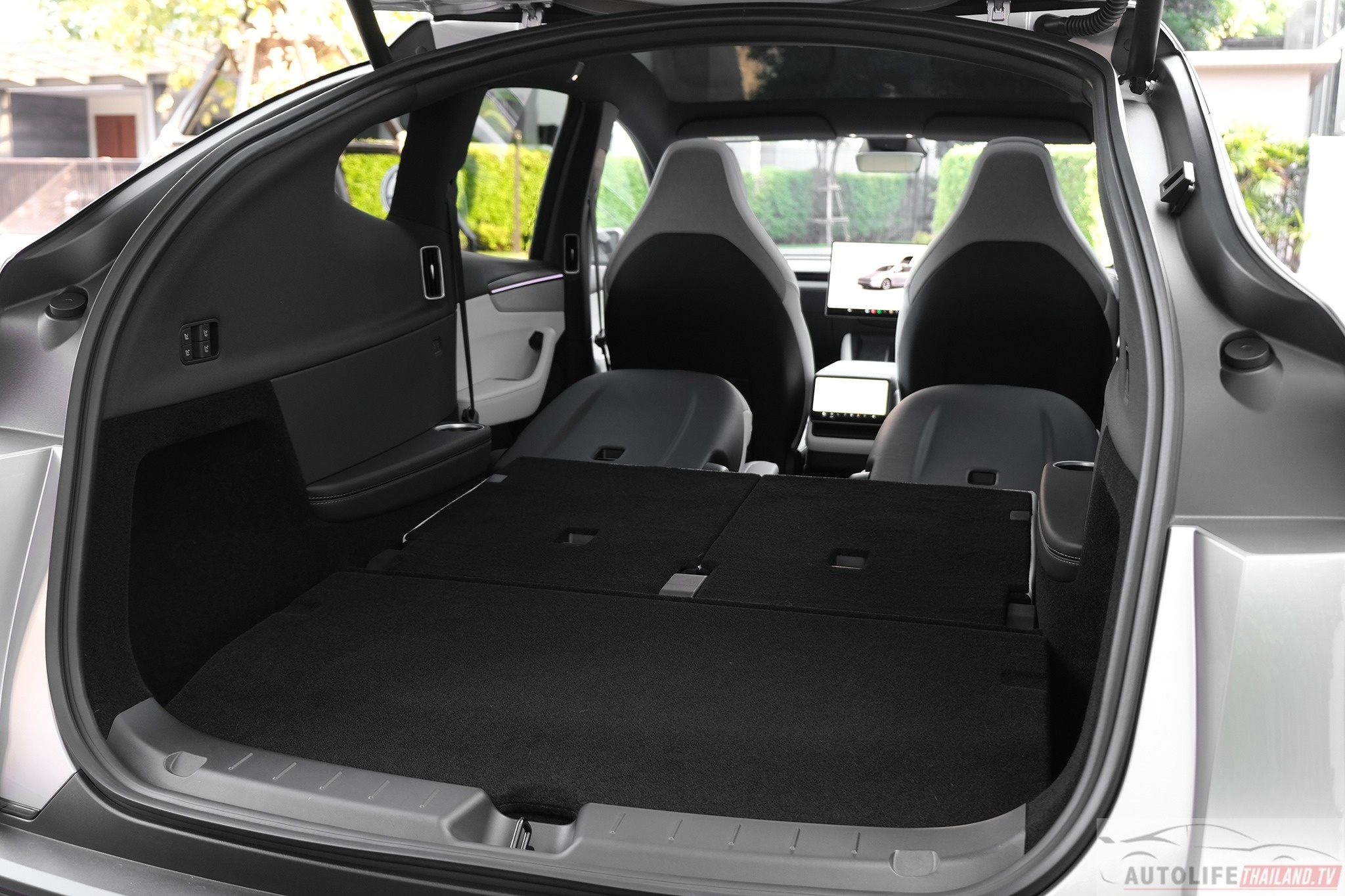 tesla,  tesla model y,  tesla model y l,  model y,  model y l,  thai lan,  xe dien,  ev,  trung quoc,  bims anh 15