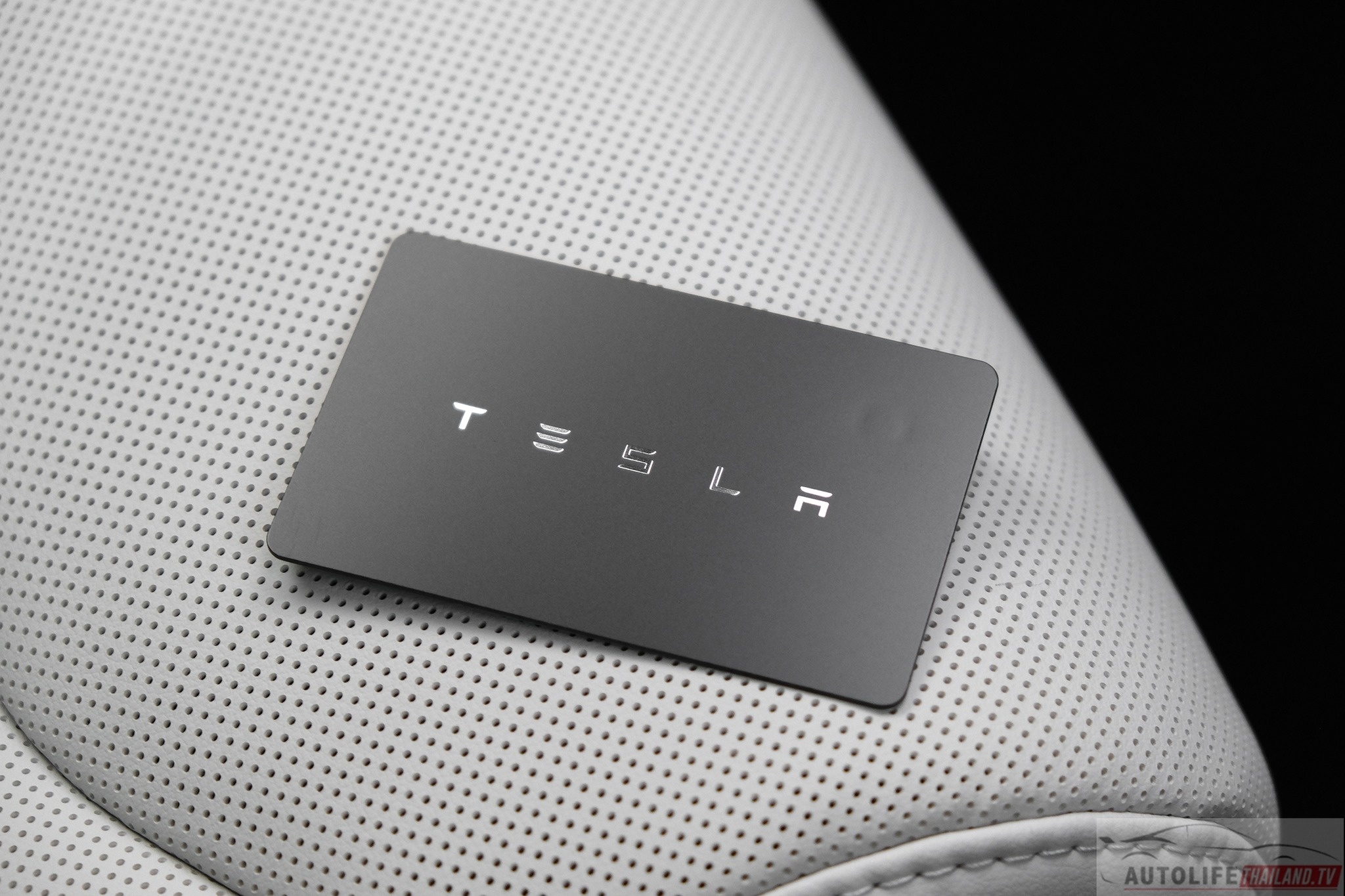 tesla,  tesla model y,  tesla model y l,  model y,  model y l,  thai lan,  xe dien,  ev,  trung quoc,  bims anh 19