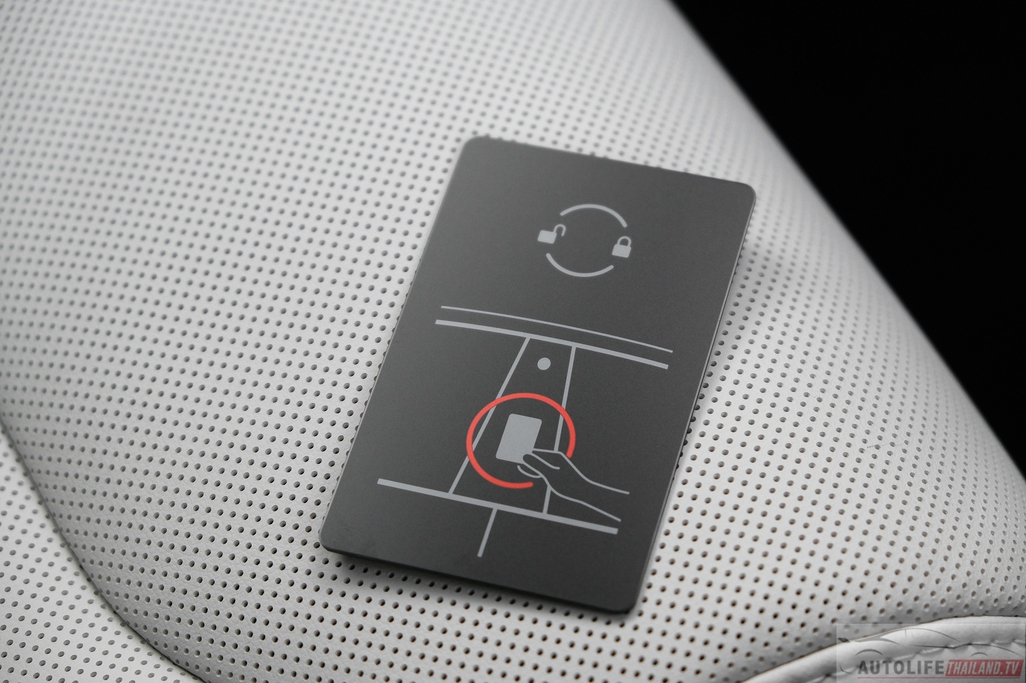 tesla,  tesla model y,  tesla model y l,  model y,  model y l,  thai lan,  xe dien,  ev,  trung quoc,  bims anh 20