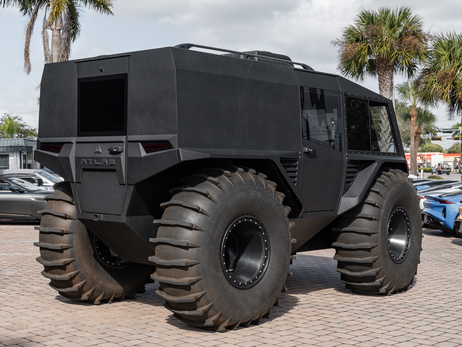 atlas,  sieu xe,  da dia hinh,  my,  ukraine,  atv,  loi nuoc anh 11