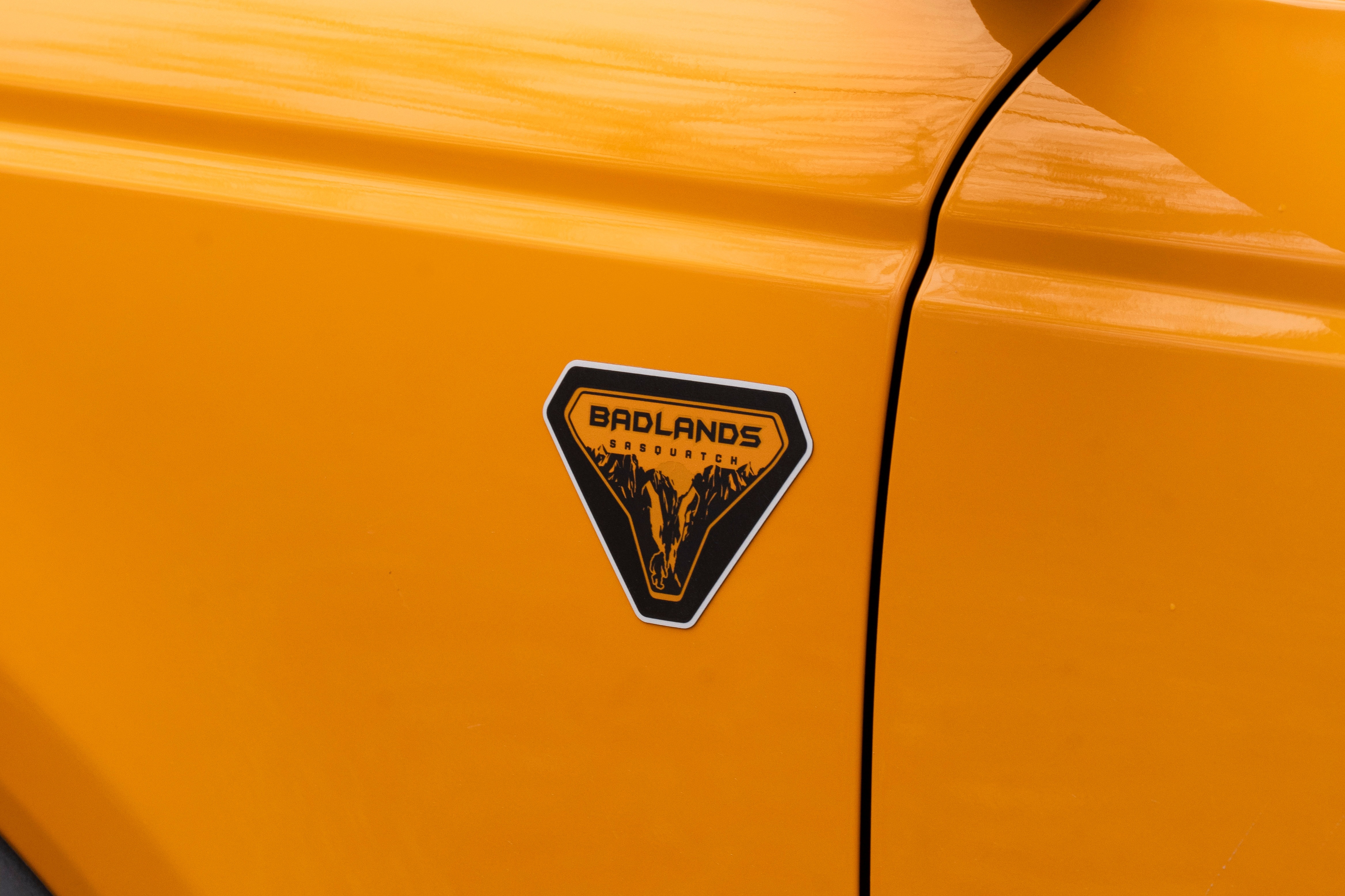 ford bronco,  badlands,  wildtrak,  Ford Bronco Badlands,  Ford Bronco Badlands Wildtrak,  dia hinh,  off-road,  suv,  my anh 12