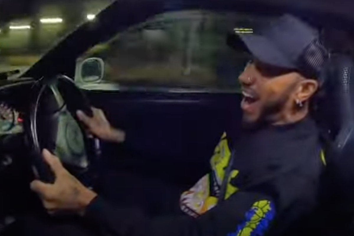 Lewis Hamilton, ferrari, f40, ferrari f40, nhật bản, siêu xe, đốt lốp, tokyo, jdm ảnh 8 Lewis Hamilton, ferrari, f40, ferrari f40, nhat ban, sieu xe, dot lop, tokyo, jdm anh 8