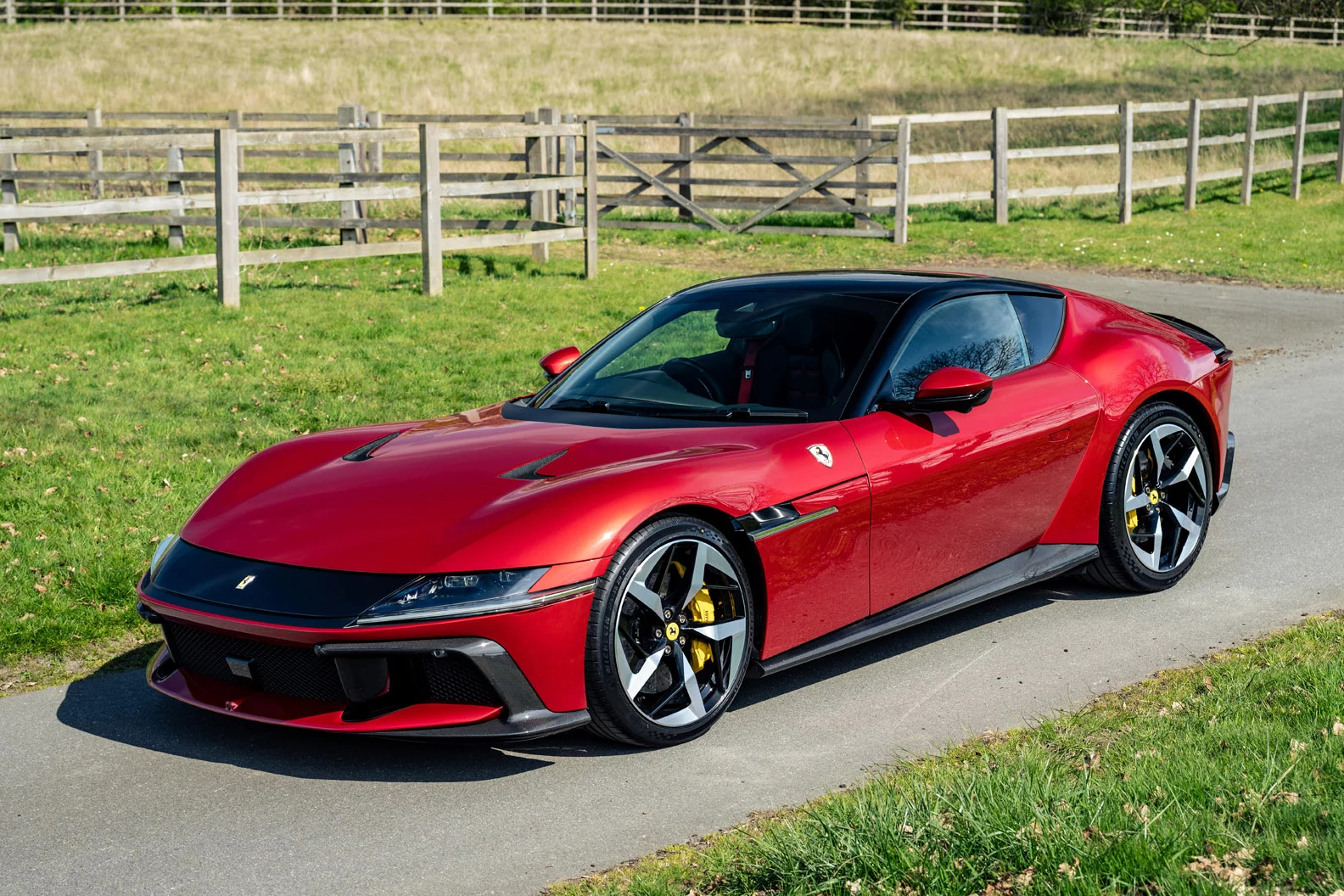 ferrari,  sieu xe,  mau son,  12cilindri,  amalfi,  amalfi spider,  488 pista,  599 gto,  Rosso Corsa,  Rosso Imola,  Rosso Tramonto,  Verde Toscana anh 1