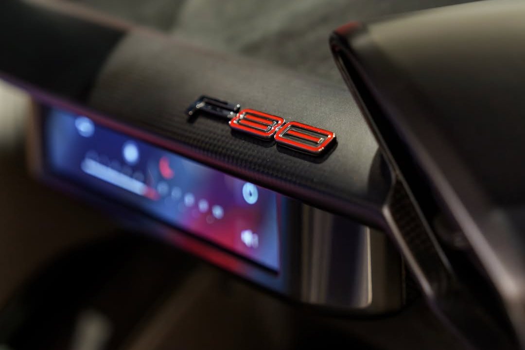 ferrari f80,  ferrari,  f80,  lam chi dinh,  jimmy lin,  sieu xe,  hypercar,  mclaren,  mclaren w1,  dai loan anh 12