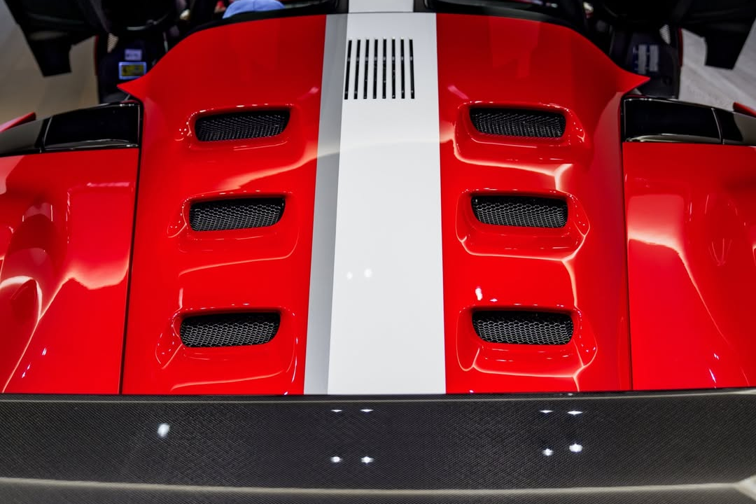 ferrari f80,  ferrari,  f80,  lam chi dinh,  jimmy lin,  sieu xe,  hypercar,  mclaren,  mclaren w1,  dai loan anh 13