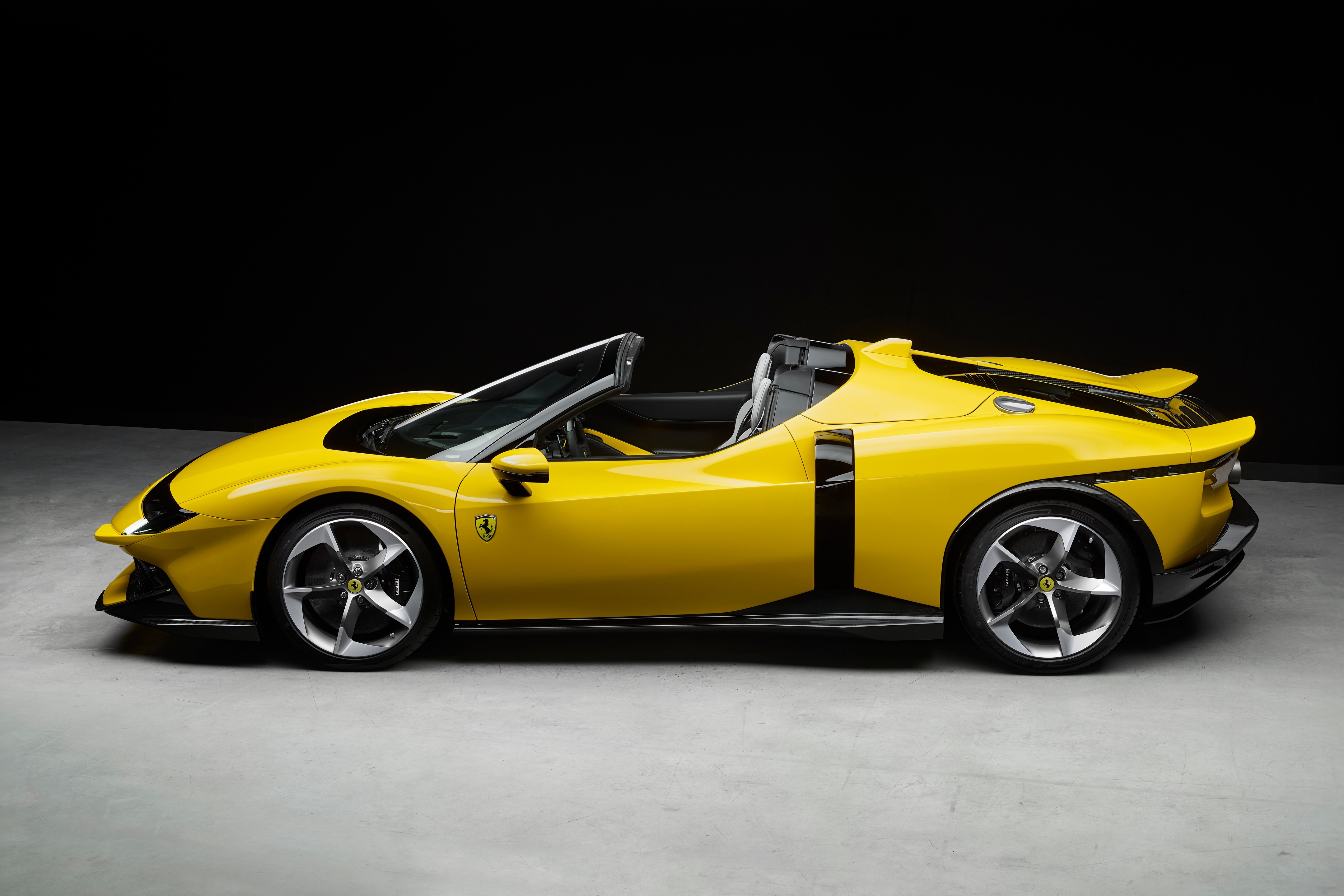 Ferrari 849 Testarossa Spider,  Ferrari,  849 Testarossa Spider,  Ferrari 849,  Testarossa Spider,  sieu xe,  Testarossa,  mui tran anh 4