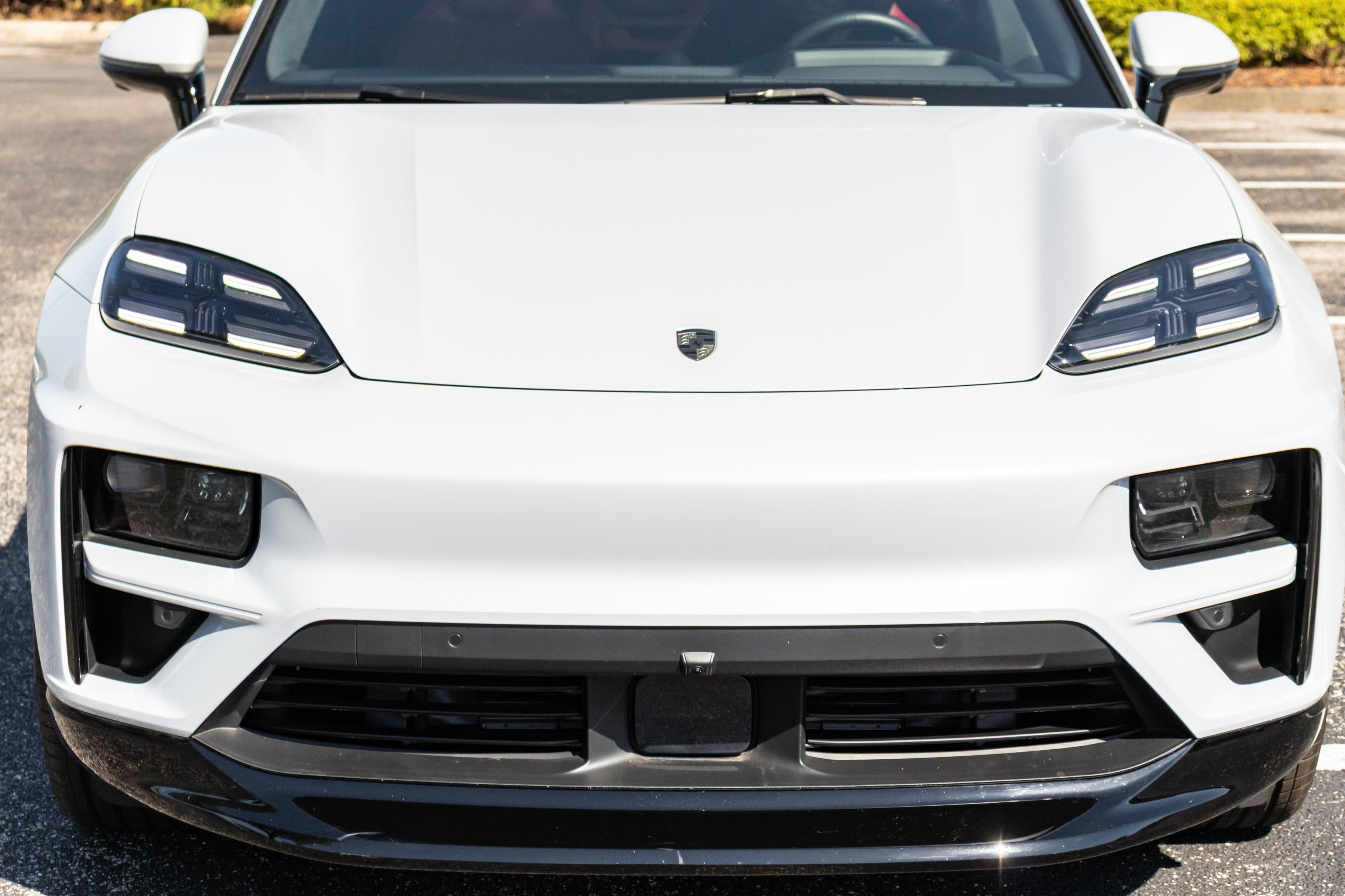 porsche,  macan,  macan electric,  xe dien,  thuan dien,  suv,  macan turbo electric,  porsche macan turbo electric,  dau gia anh 8