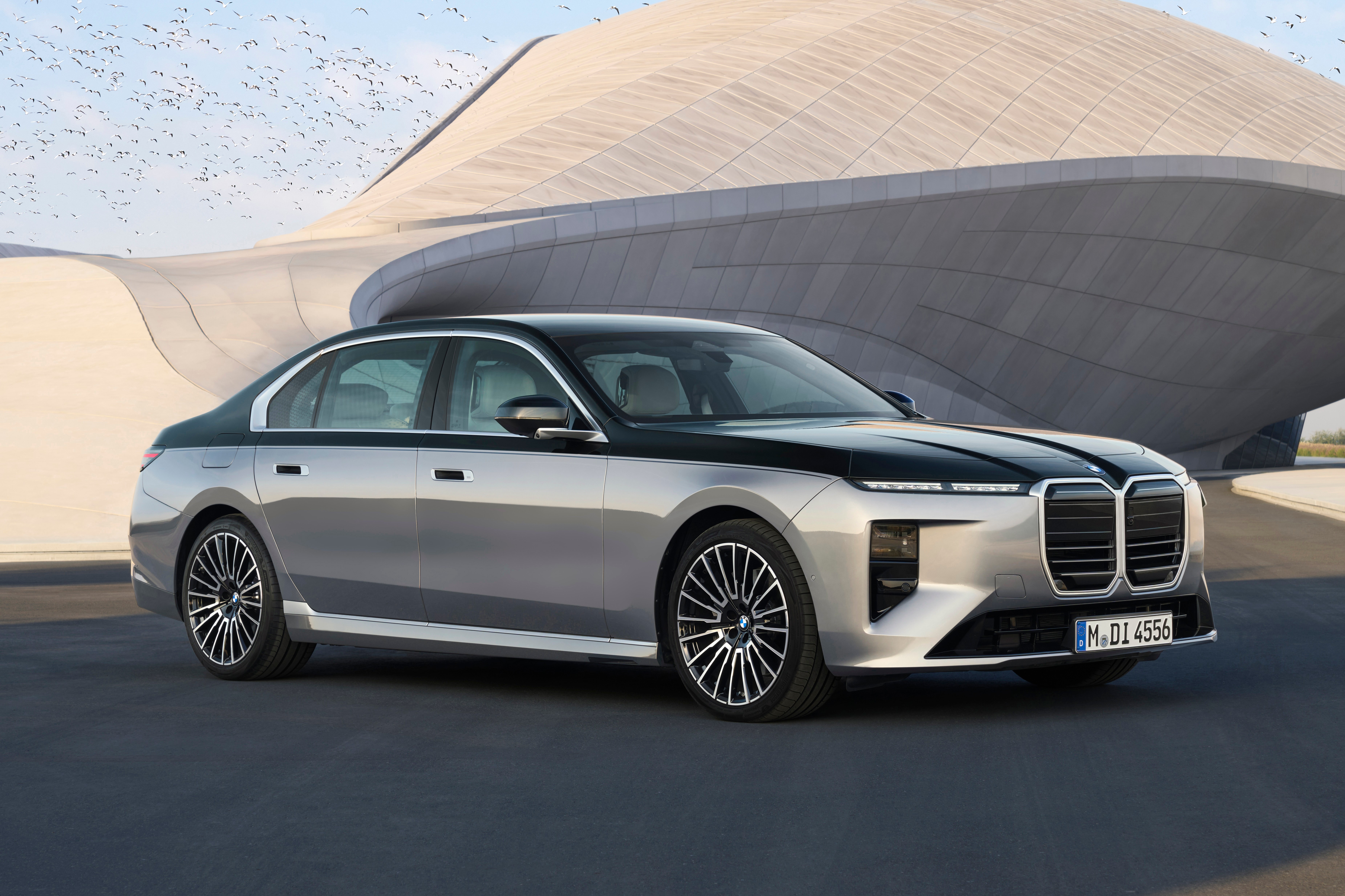 BMW 7 Series ban nang cap giua vong doi 2026 co gi moi? hinh anh