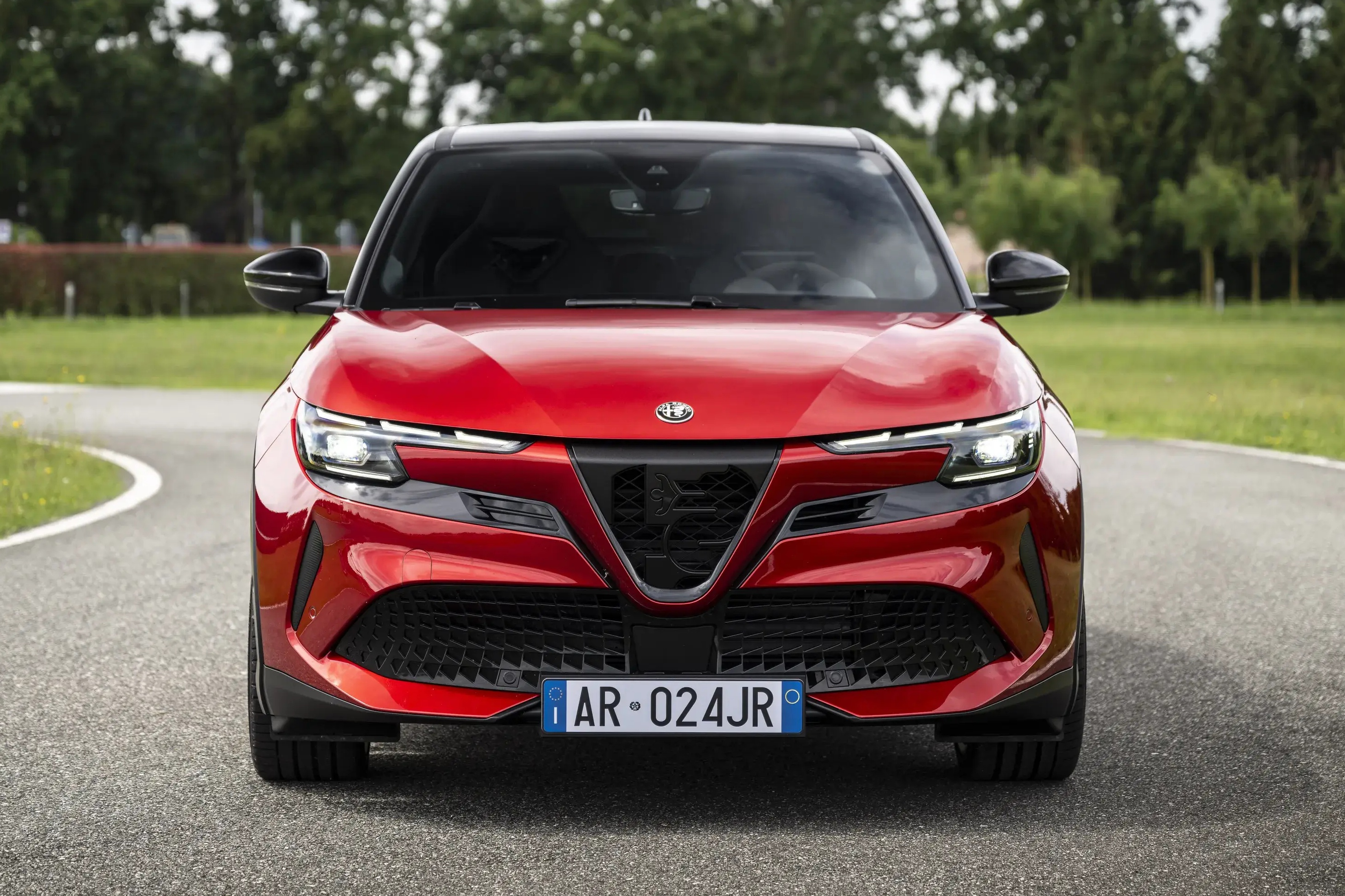 Stellantis,  dodge,  maserati,  alfa romeo,  volkswagen,  jeep,  ram,  Peugeot,  Fiat anh 3