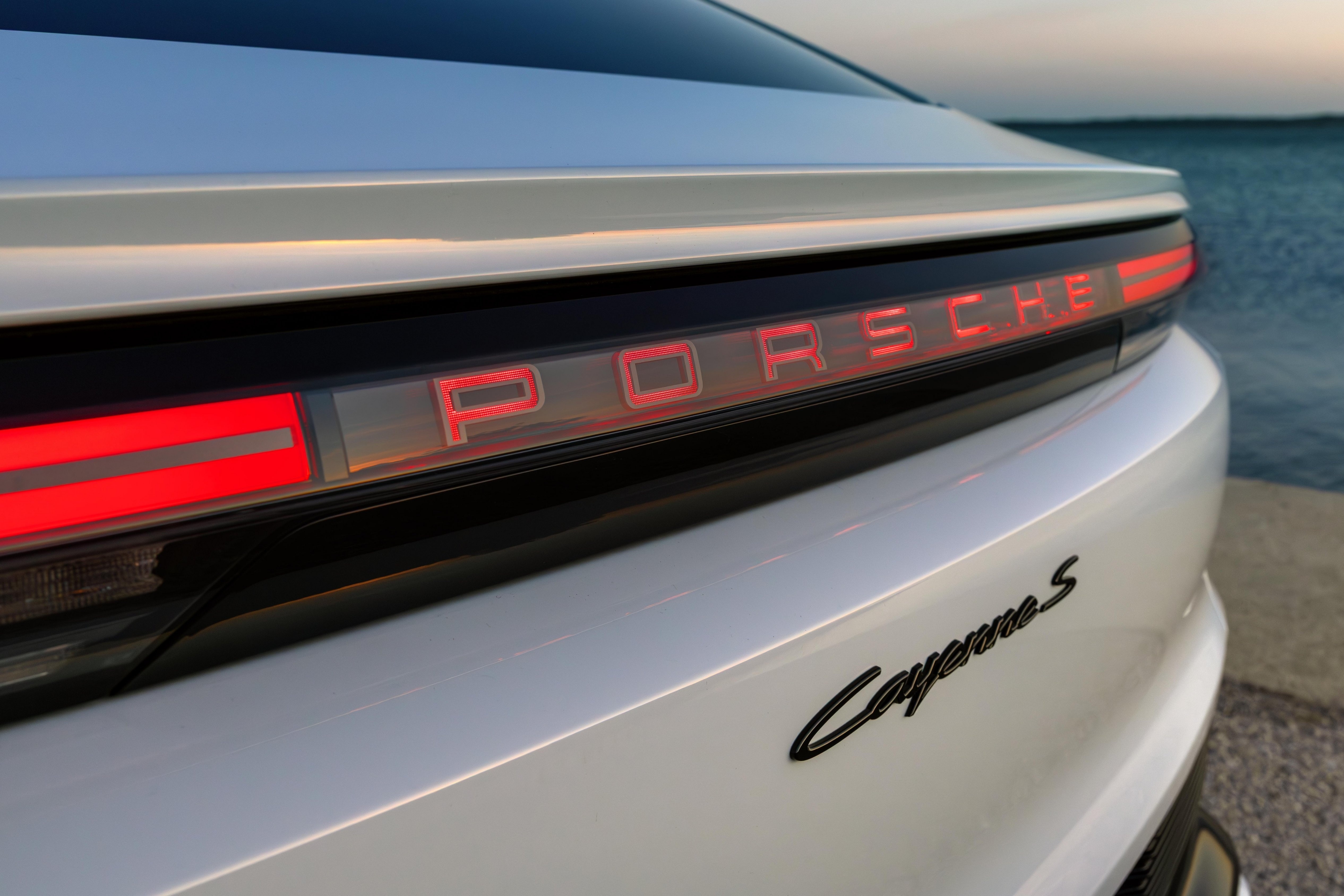 porsche,  porsche cayenne,  cayenne coupe,  porsche cayenne coupe,  cayenne coupe electric,  porsche cayenne coupe electric,  xe dien,  ev,  suv anh 15