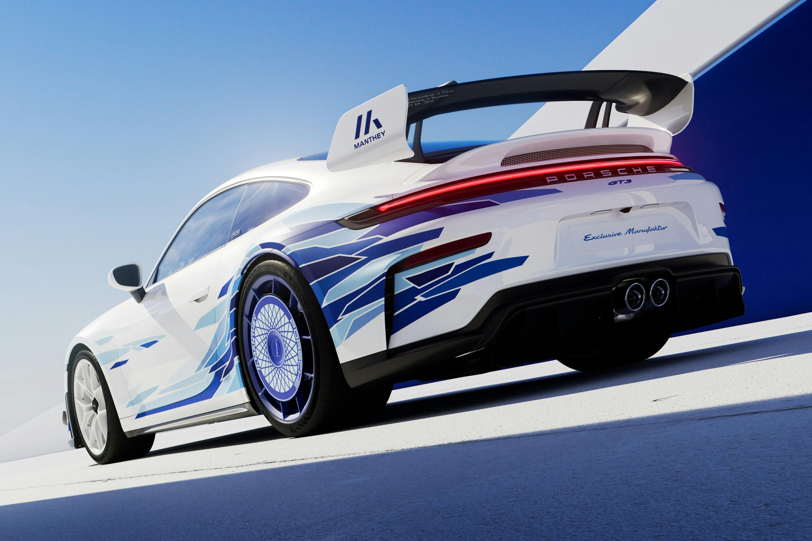 porsche,  Porsche 911 GT3,  Artisan Edition,  porsche 911,  911 gt3,  nhat ban,  duc,  nghe nhan,  Edo Kiriko anh 9