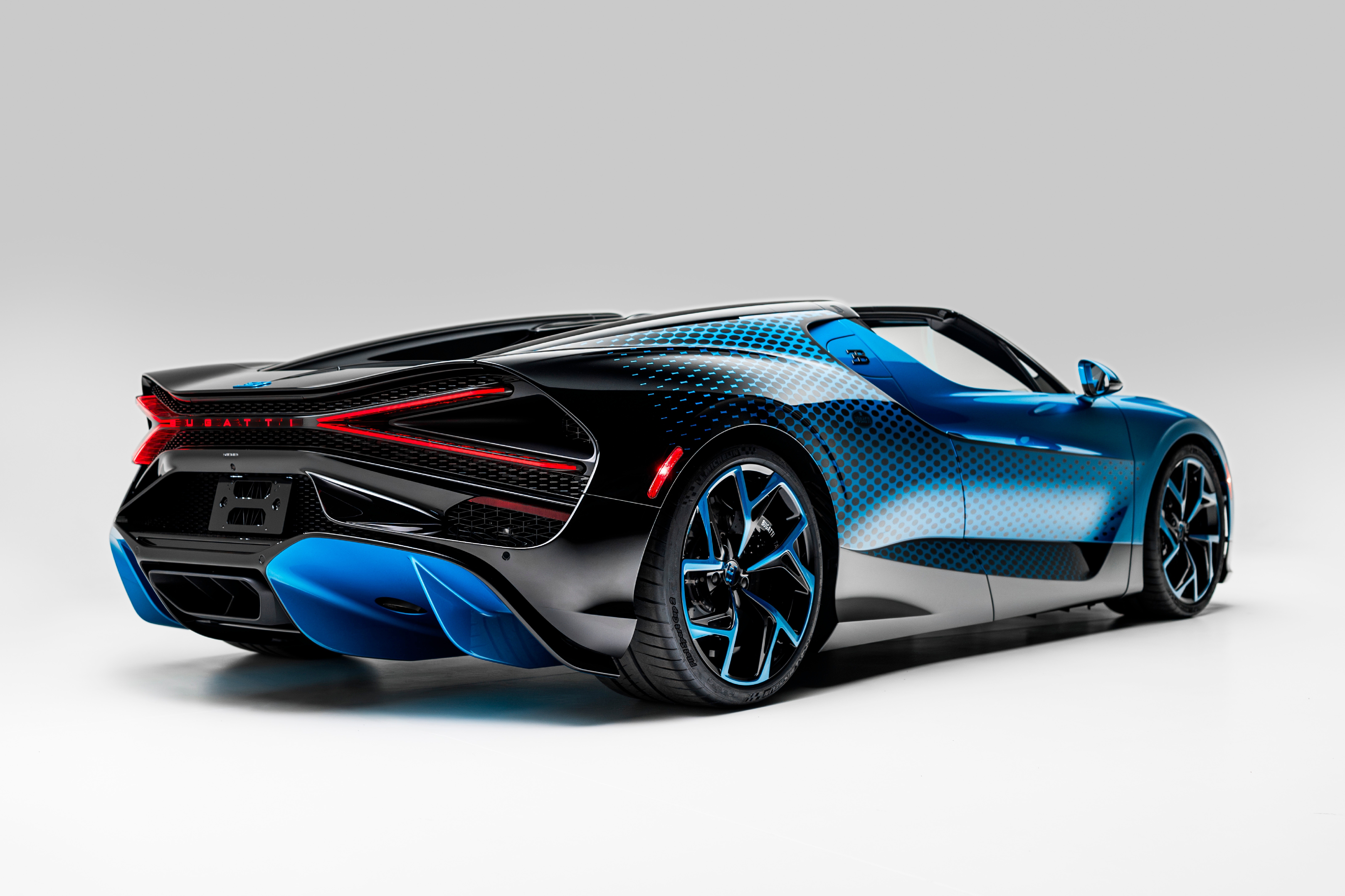 bugatti,  w16,  mistral,  bugatti w16 mistral,  sieu xe,  hypercar,  my,  nevada,  fly bug anh 5