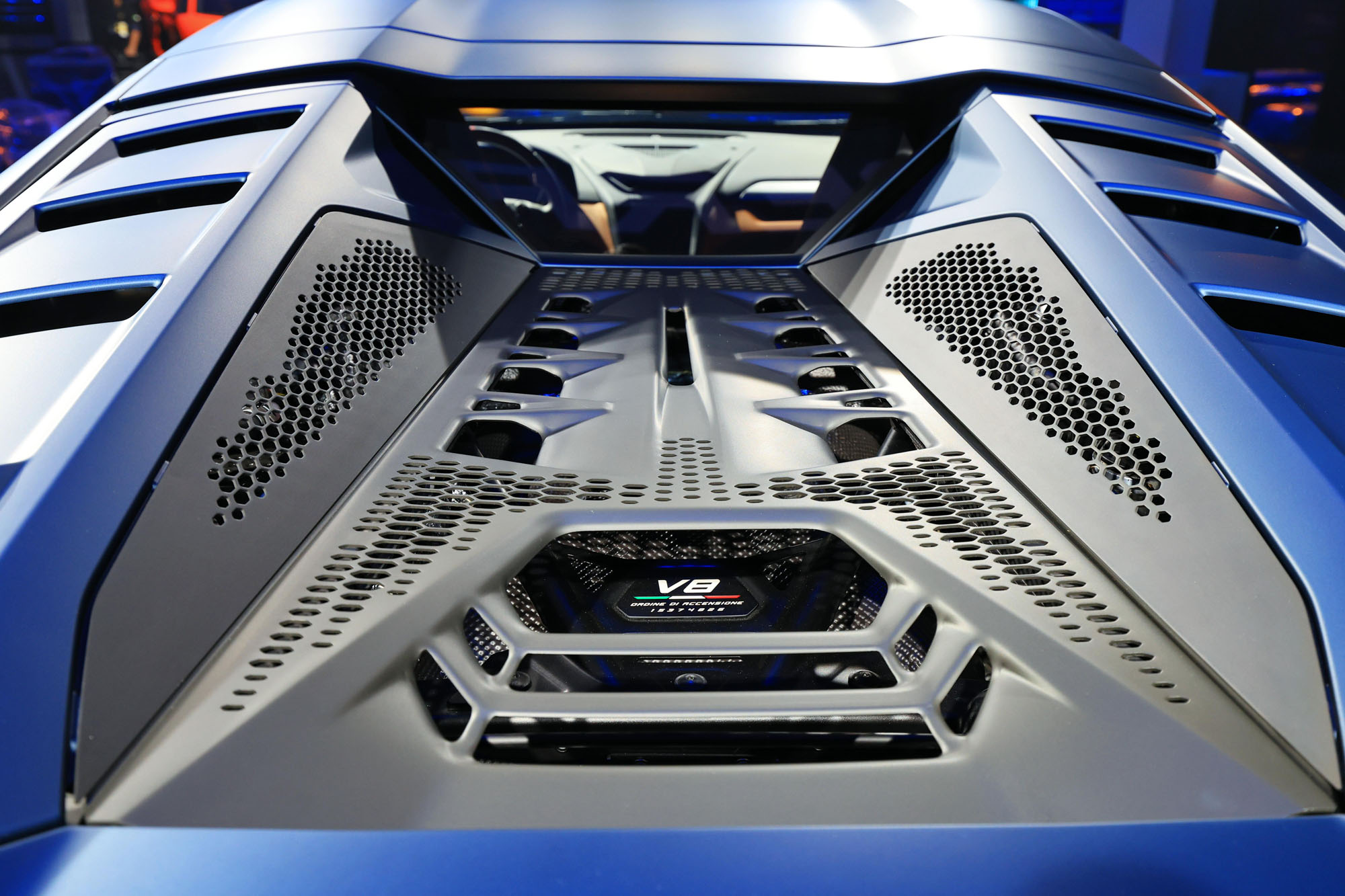 lamborghini temerario,  lamborghini,  temerari,  italy,  cảnh s&aacute;t,  cảnh s&aacute;t italy,  si&ecirc;u xe,  Polizia di Stato ảnh 4