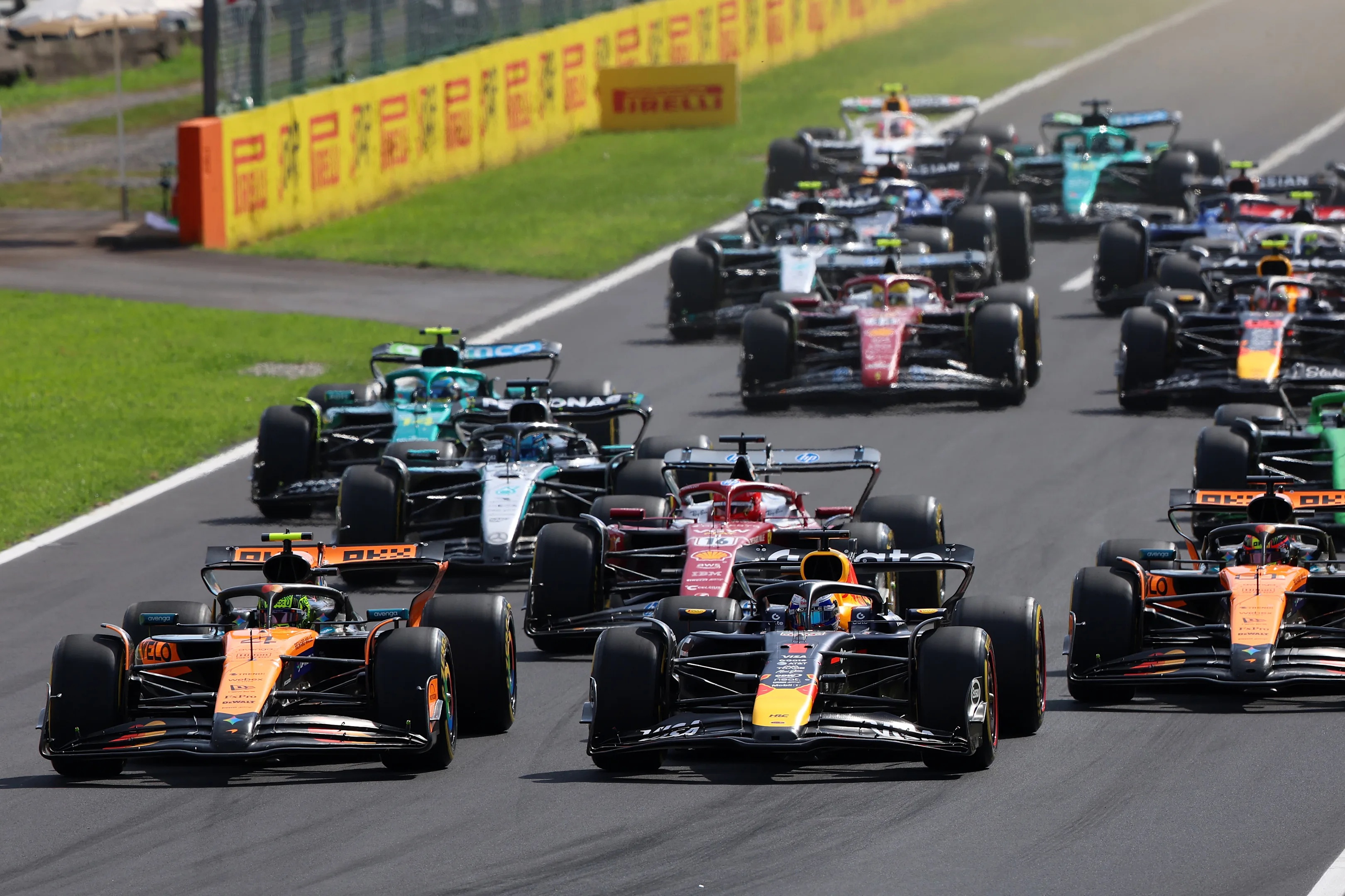 f1,  formula 1,  chau au,  chinh tri gia,  dien hoa,  Stefano Domenicali,  trung quoc,  xe dien anh 1