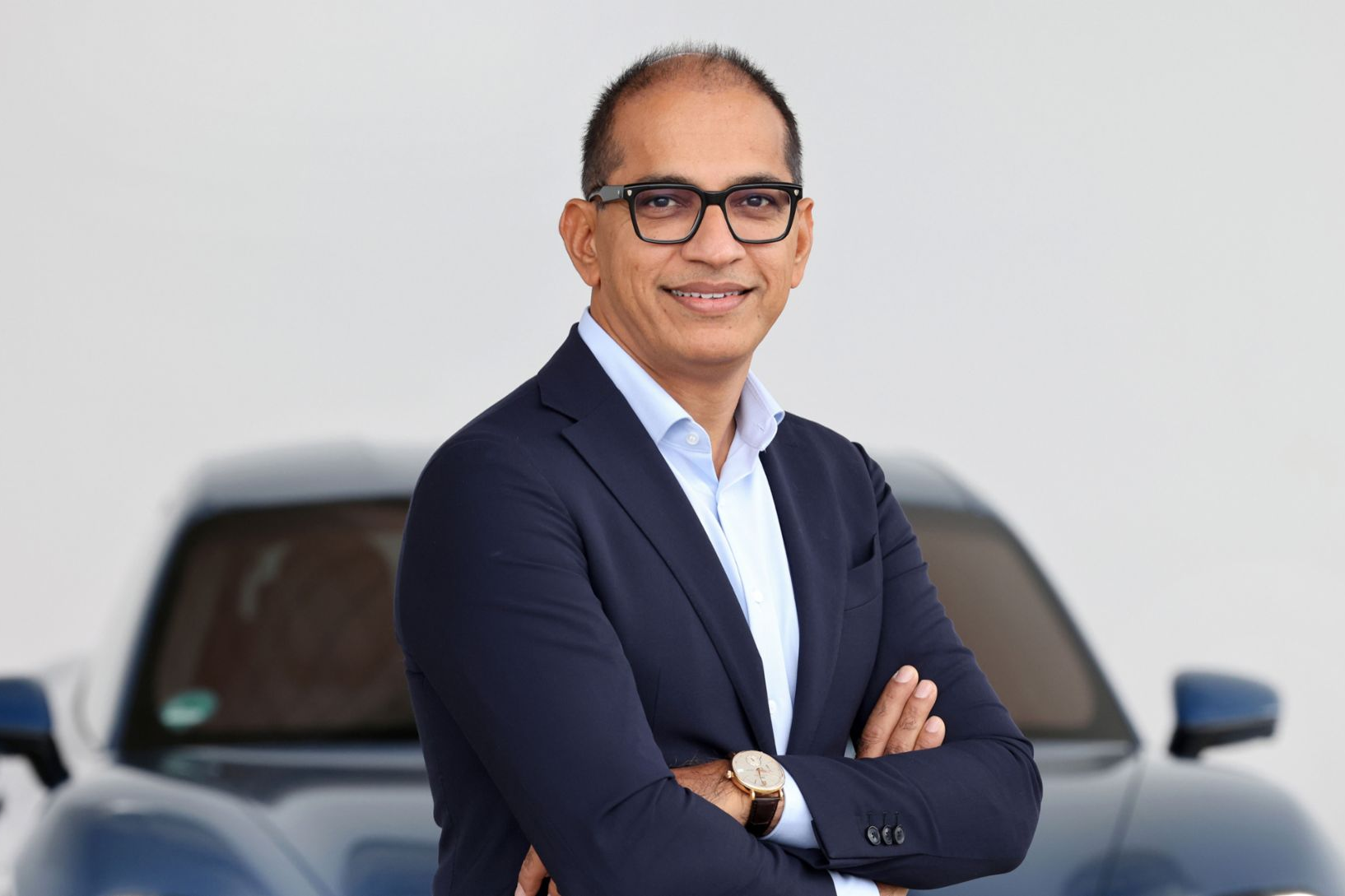 porsche,  duc,  trung quoc,  ceo,  ban dieu hanh,  xe dien,  macan,  macan electric,  audi,  bugatti anh 1