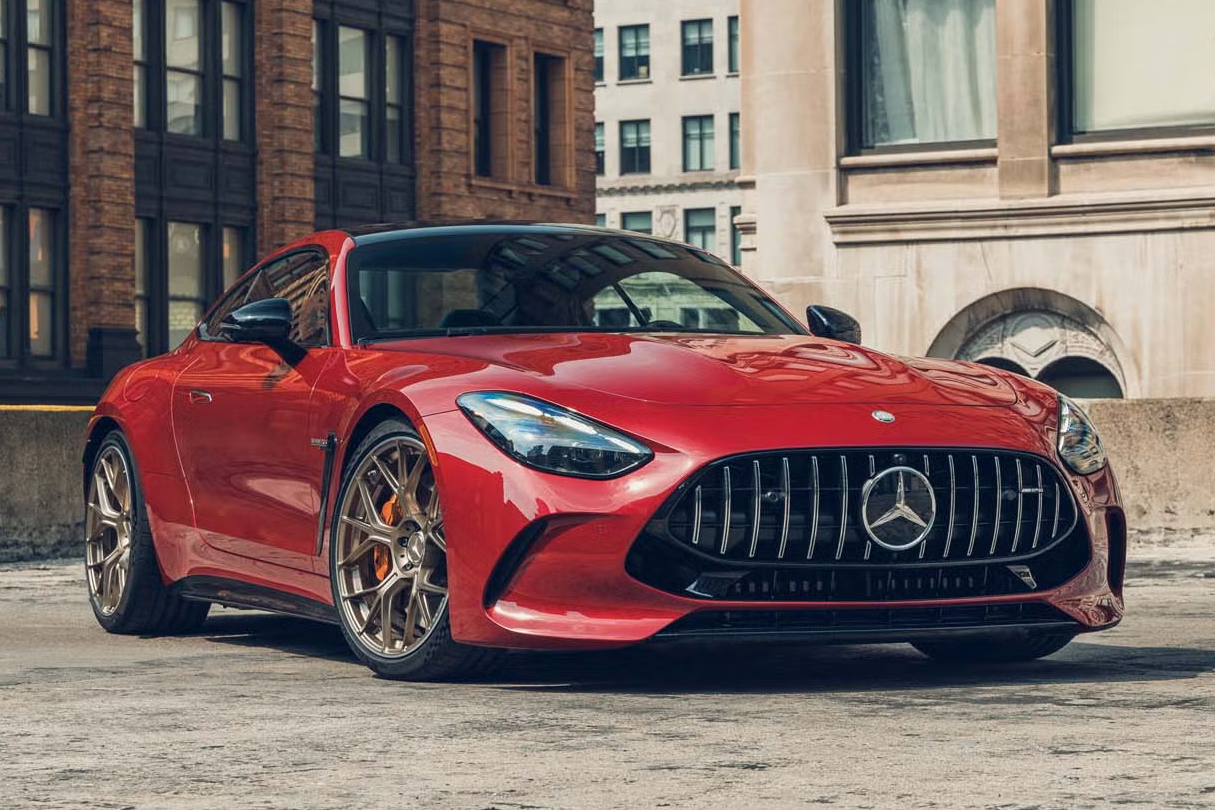 Mercedes-Benz trieu hoi 144.000 xe do loi bang dong ho ky thuat so hinh anh