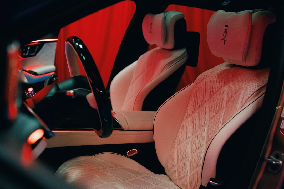 mercedes,  mercedes-benz,  mercedes-maybach,  s 580,  the devil wears prada,  sedan,  duc,  sieu sang,  bo phim anh 8