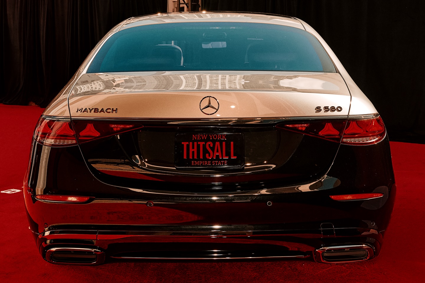 mercedes,  mercedes-benz,  mercedes-maybach,  s 580,  the devil wears prada,  sedan,  duc,  sieu sang,  bo phim anh 7
