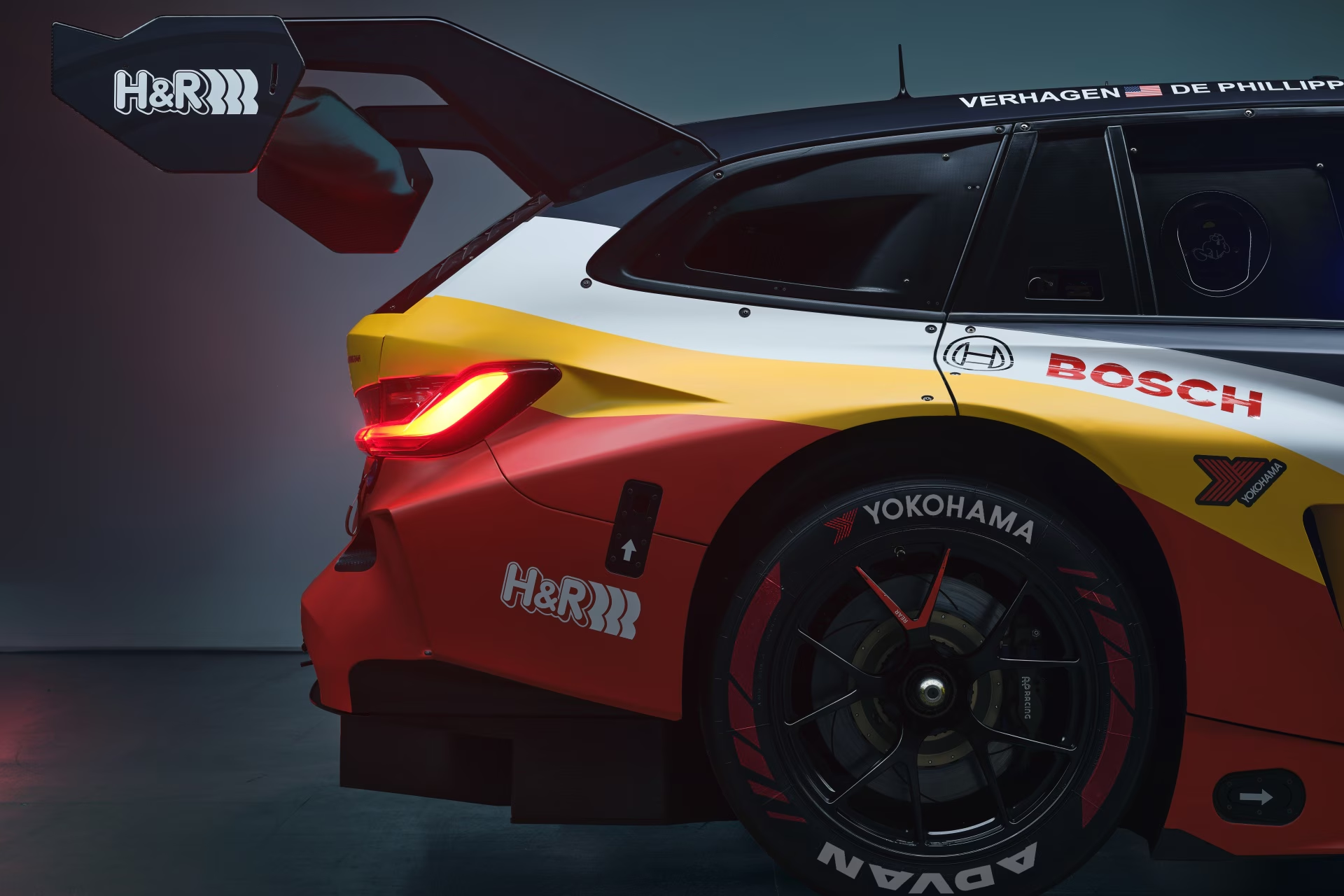 bmw,  bmw m3,  m3 touring,  m3 touring 24h,  bmw m3 touring,  bmw m3 touring 24h,  f1,  nurburgring,  24 Hours of Nurburgring,  f1,  duc,  Max Verstappen,  mercedes-amg anh 7